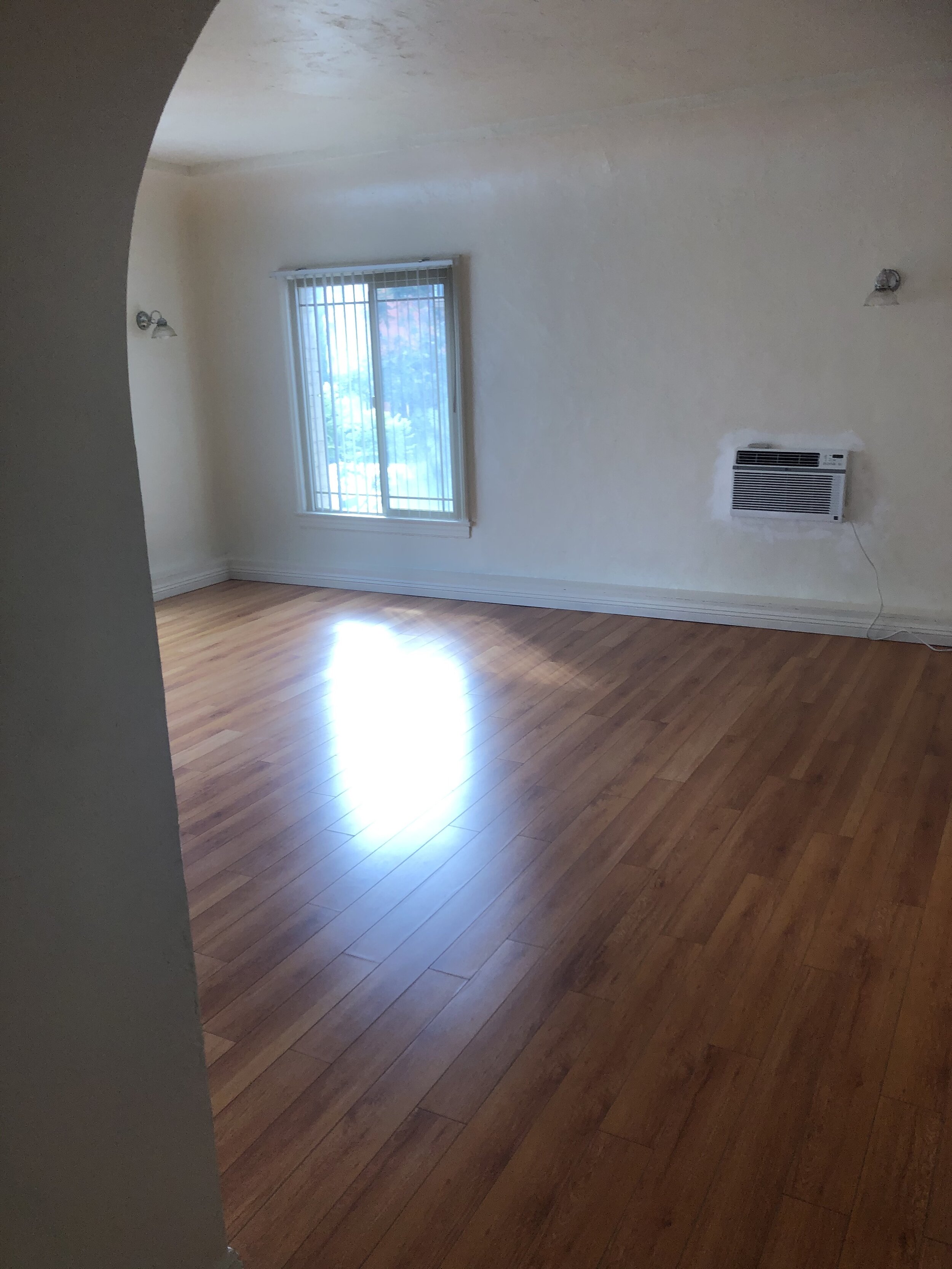 1 Bed Living Room (202) Largest Unit