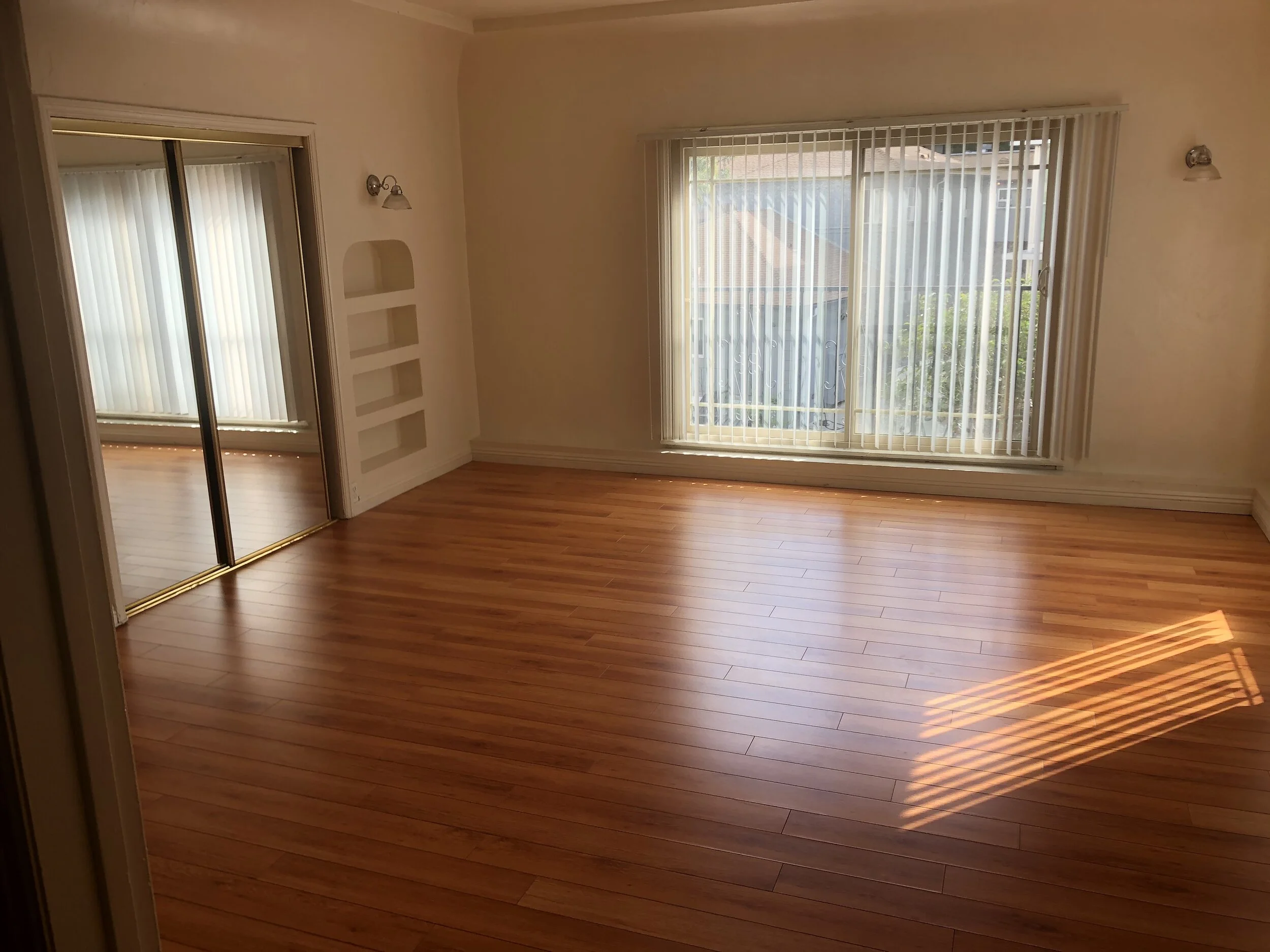 1 Bed Living Room (202)