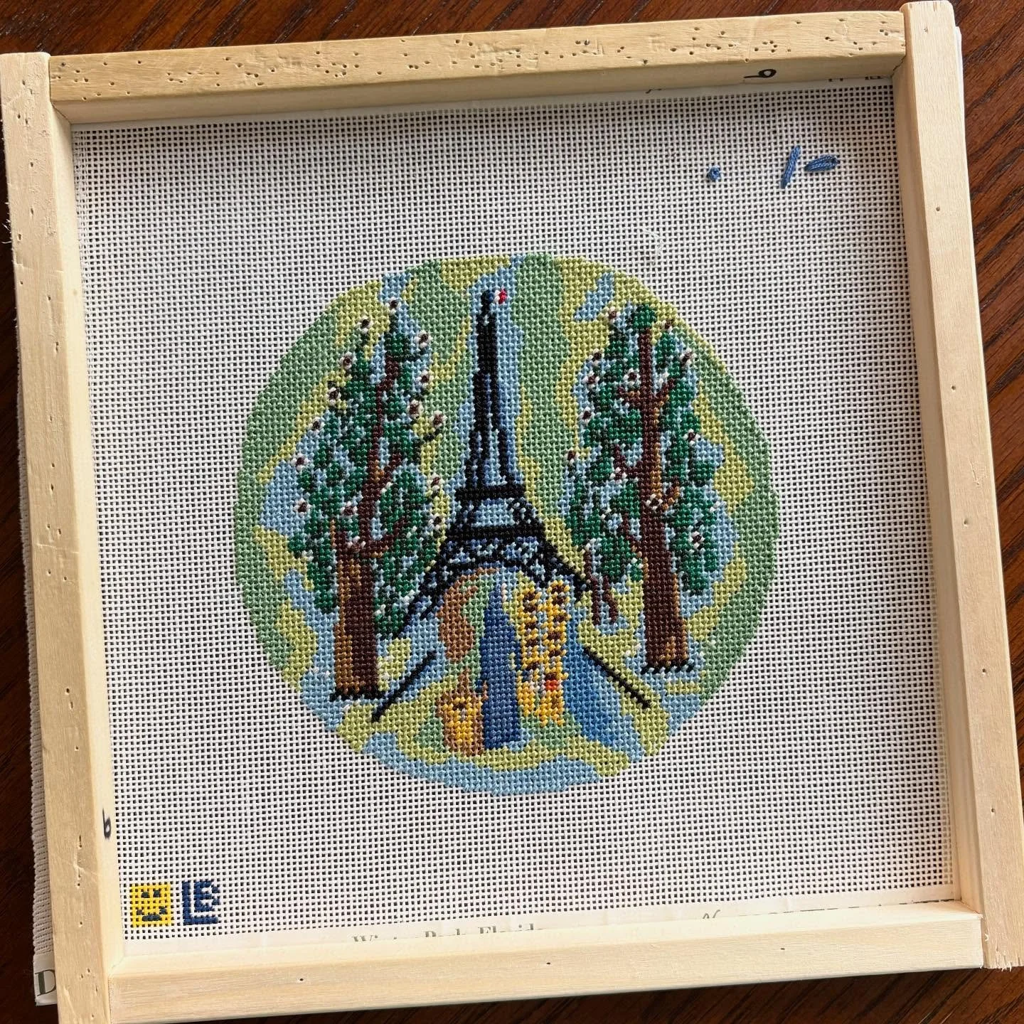 It&rsquo;s so relaxing when you remove the pressure of making finishing deadlines! Loved stitching this first Christmas ornament for my niece (who will get it for her second Christmas 🤣) full from my stash - canvas included! - keeping the tradition 