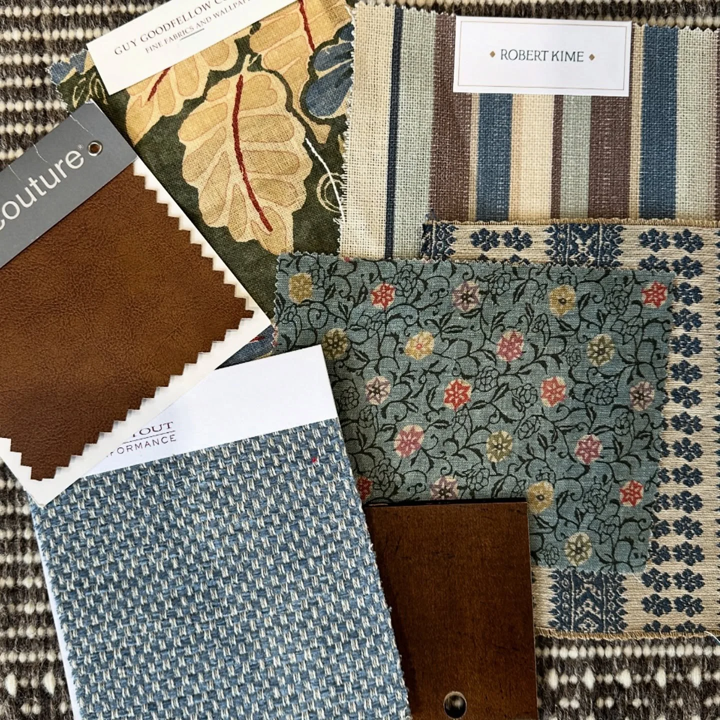 Saw this @guygoodfellowcollection fabric and knew it was the one for this New Canaan family room. More coming soon! 💙👀

#anniedelaportedesigns #familyroom #ctdesigner #nycdesigner