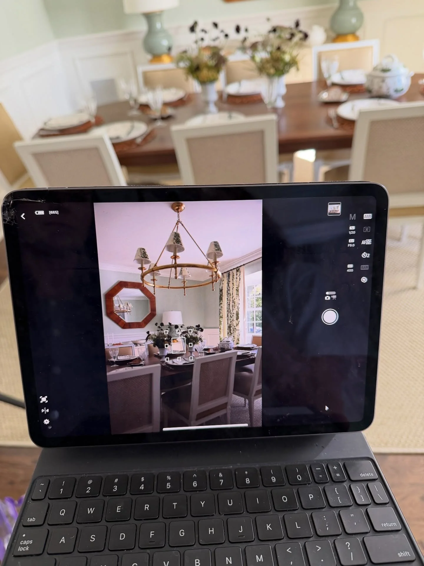 Shoot day ๐ธ๐ Thankful for the amazing tribe of women who partner with me to make days like today possible. I say this often, but it takes a village… and I have the very best one! 
#anniedelaportedesigns #photoshoot #diningroom #ctdesigner #