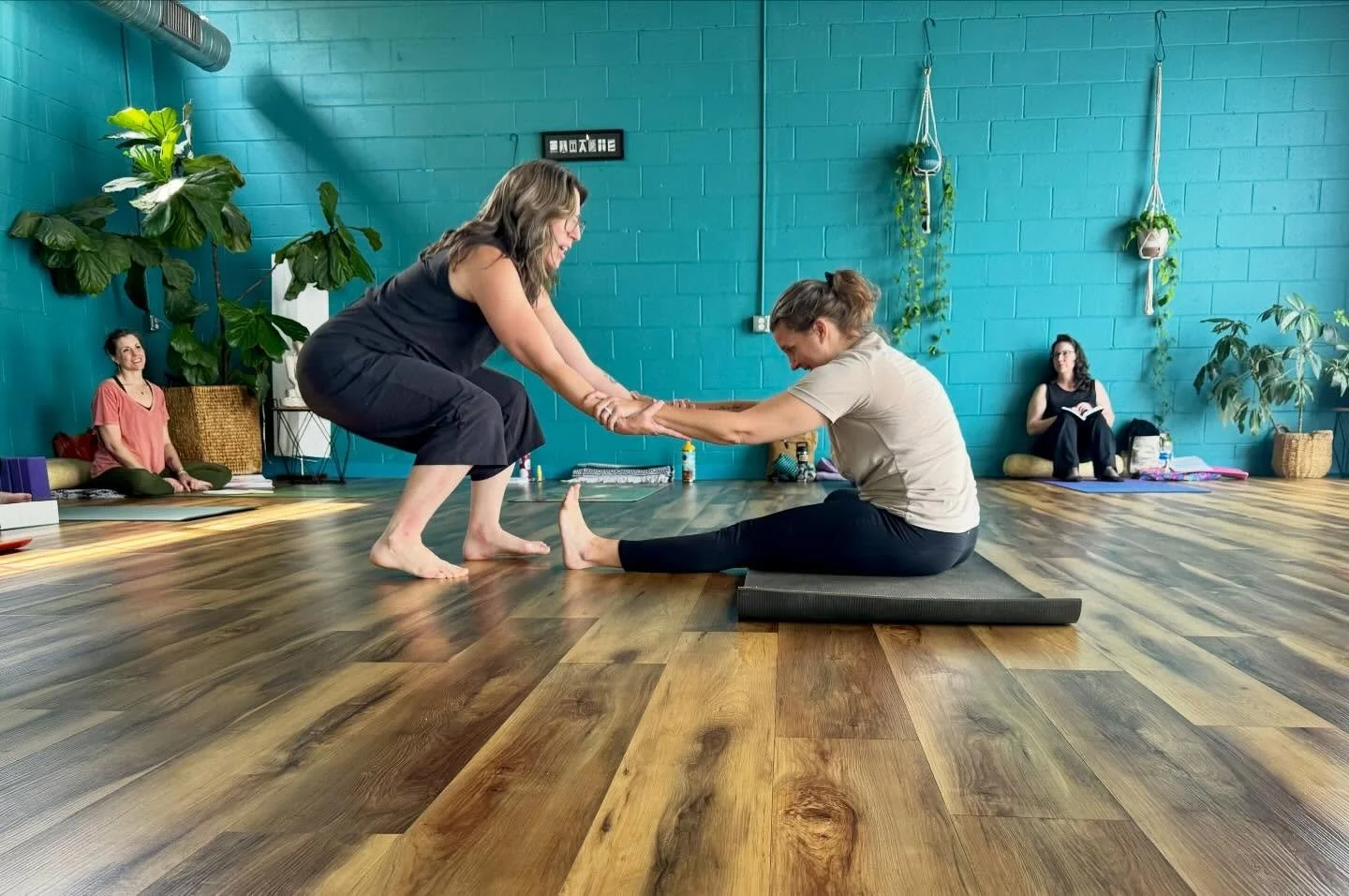 From Instructor to Teacher Testimonial 💗

The view from @mrs_minadeo&rsquo;s mat, &amp;
her experience in her own words&hellip;

&ldquo;After a 10-year pause, I&rsquo;ve started teaching yoga again, and From Instructor to Teacher is perfectly timed 