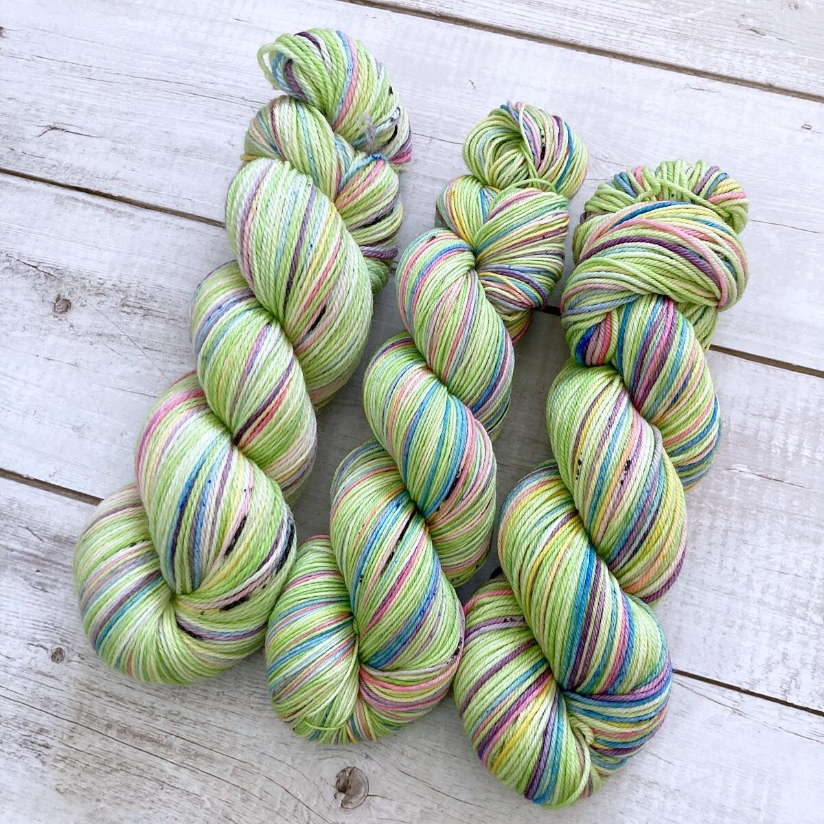 🌱🐥🌈Green Rainbow Peeps is such a happy yarn 🤗 

Especially since almost ALL the snow is gone, and the little bits of rain we are getting today means we might have a very green St. Patrick's Day ☘️ next week! 

On this Wednesday I am sad a package