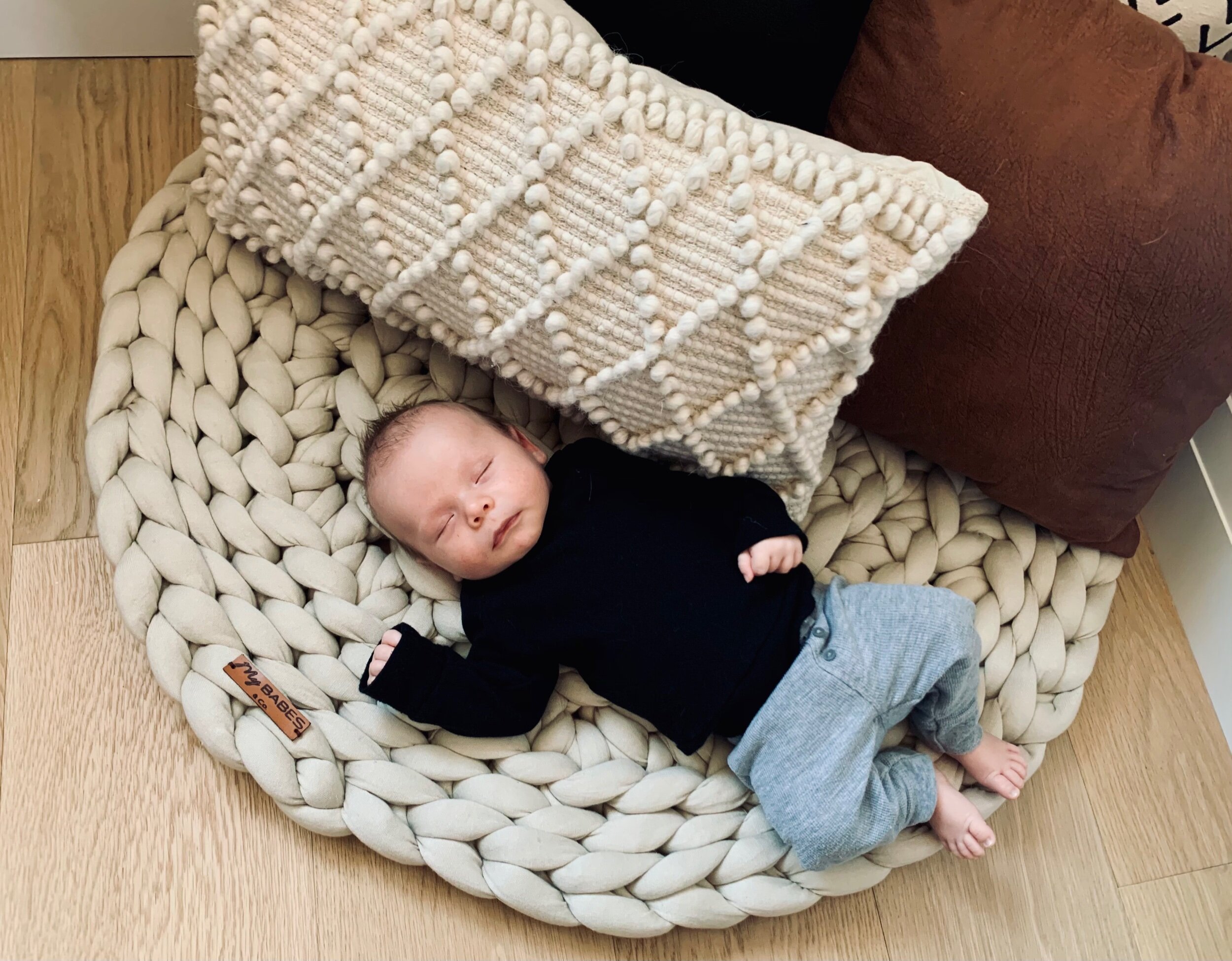 811053C4-1200-4075-918D-FD47EB04C6F8