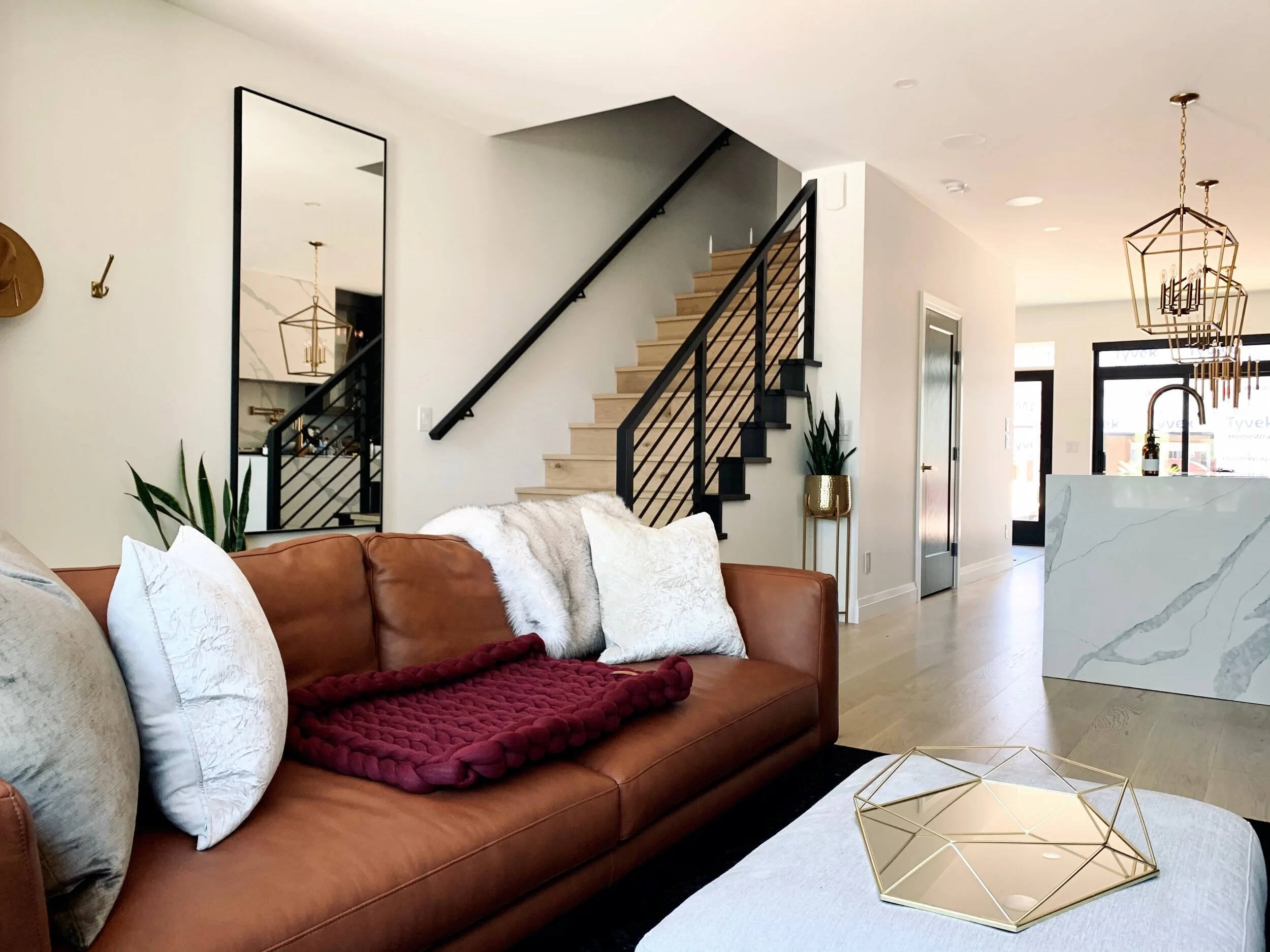 C5EB3539-6AA7-4171-9CF7-D675664B8CDC