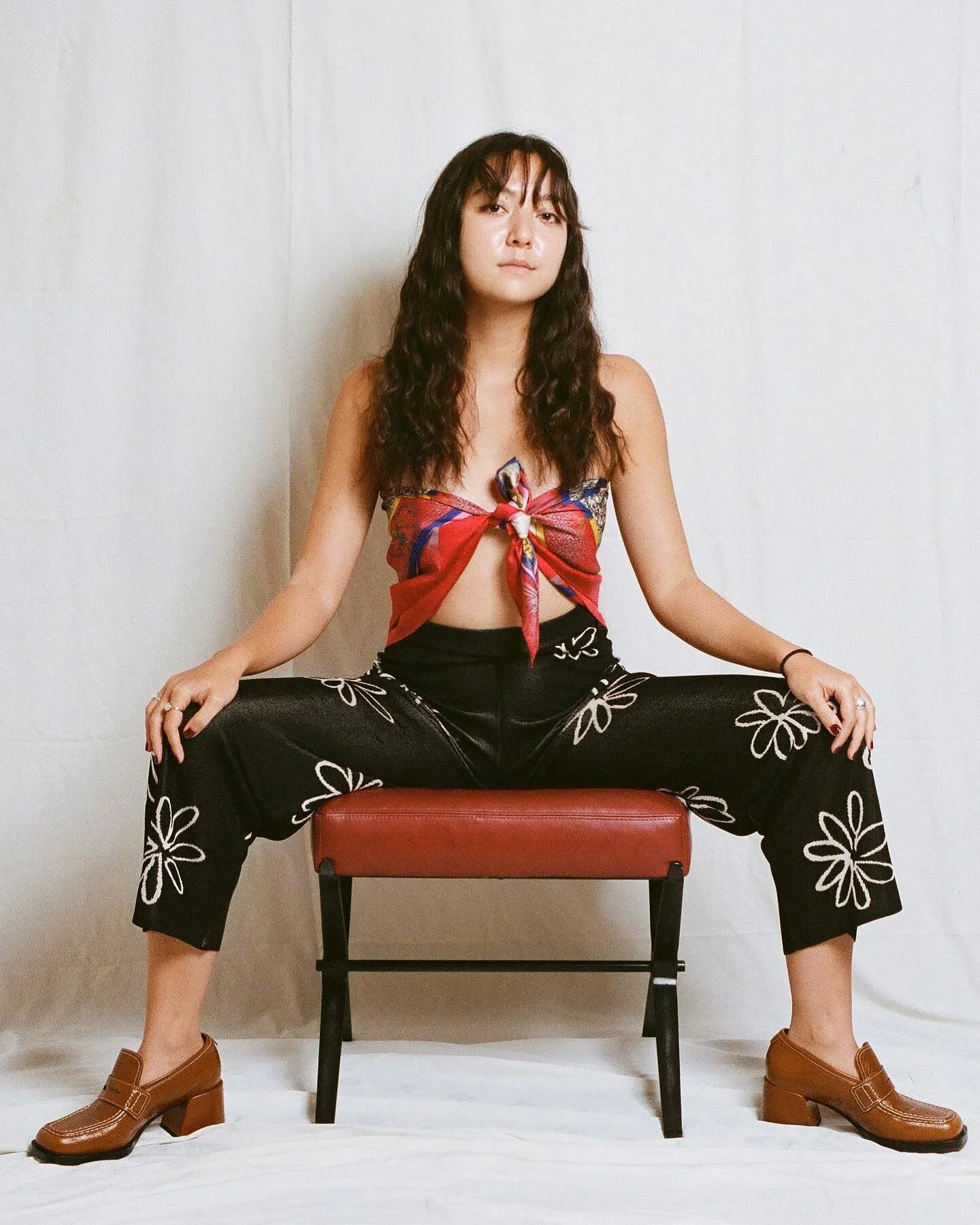 Makeshift quarantine home studio.
.

#magnumphotos #portra400 #kodakportra400 #nikonphotography #35mm #filmisnotdead #madewithkodak #film #colorfilm #slr #shootfilmmag #infilmwetrust #slr #shootfilmunder1000 #brooklyn #sheshootsfilm #ICPConcerned #no