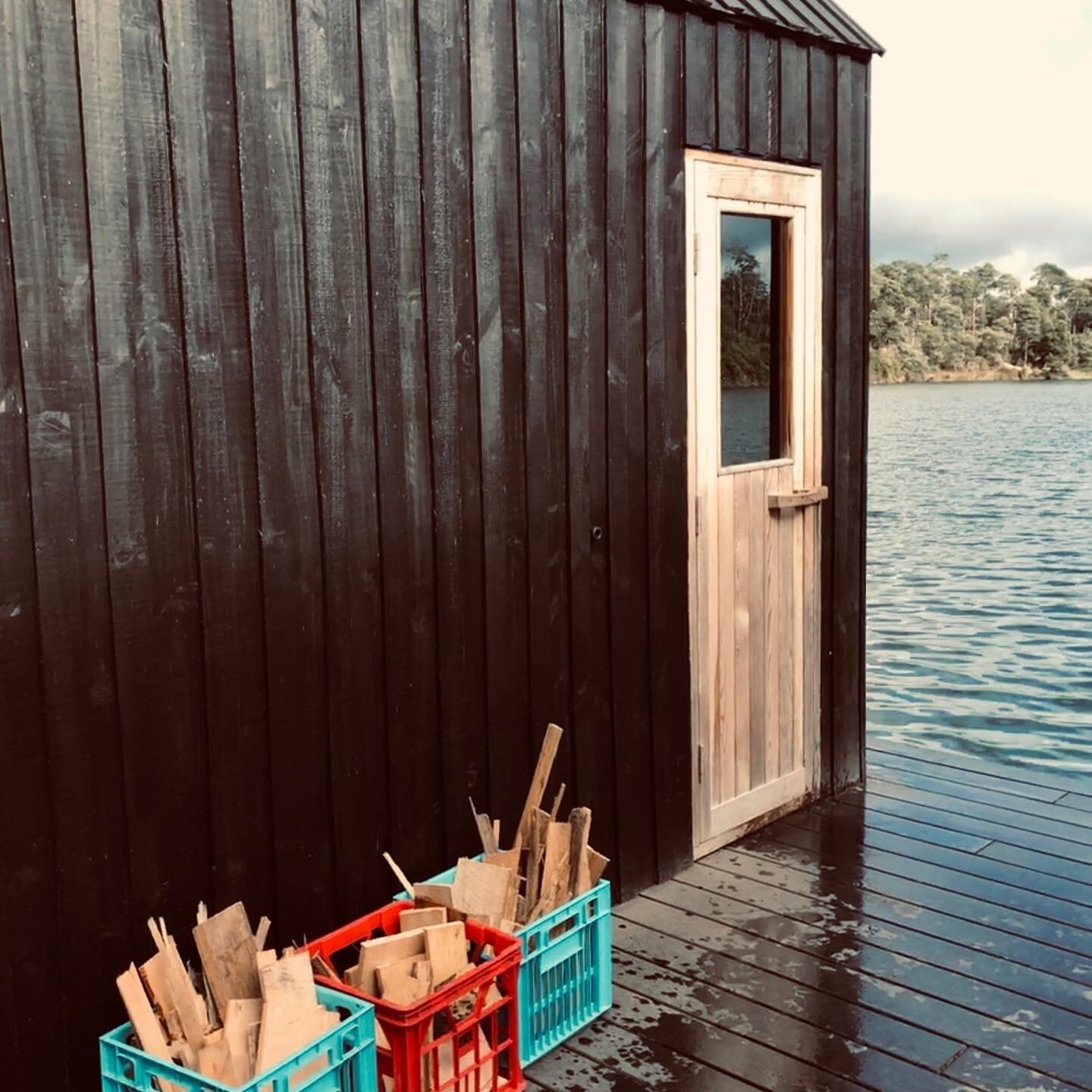 Have no fear of perfection - you&rsquo;ll never reach it. Salvador Dali. Photos @kateandy 🙏
.
.
.
.
.
#design #architecture #customtimber #coldplunge #timbercladding #sauna #innovation #handmade #originalidea #floatingsauna #discovertasmania #bluede