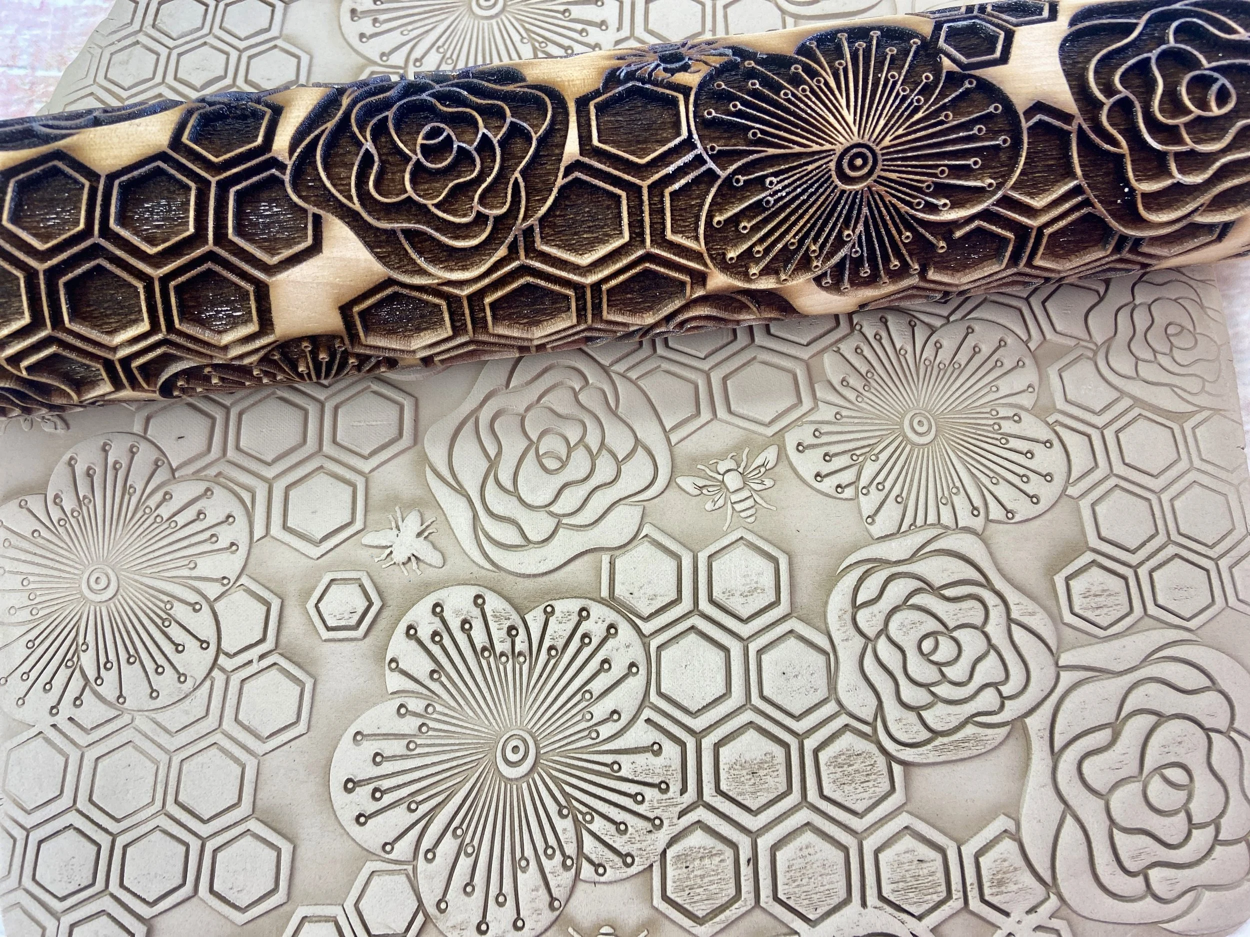 12 inch Spring  Blooms n Bees