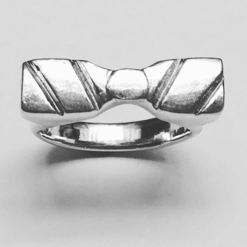 Bowtie Ring