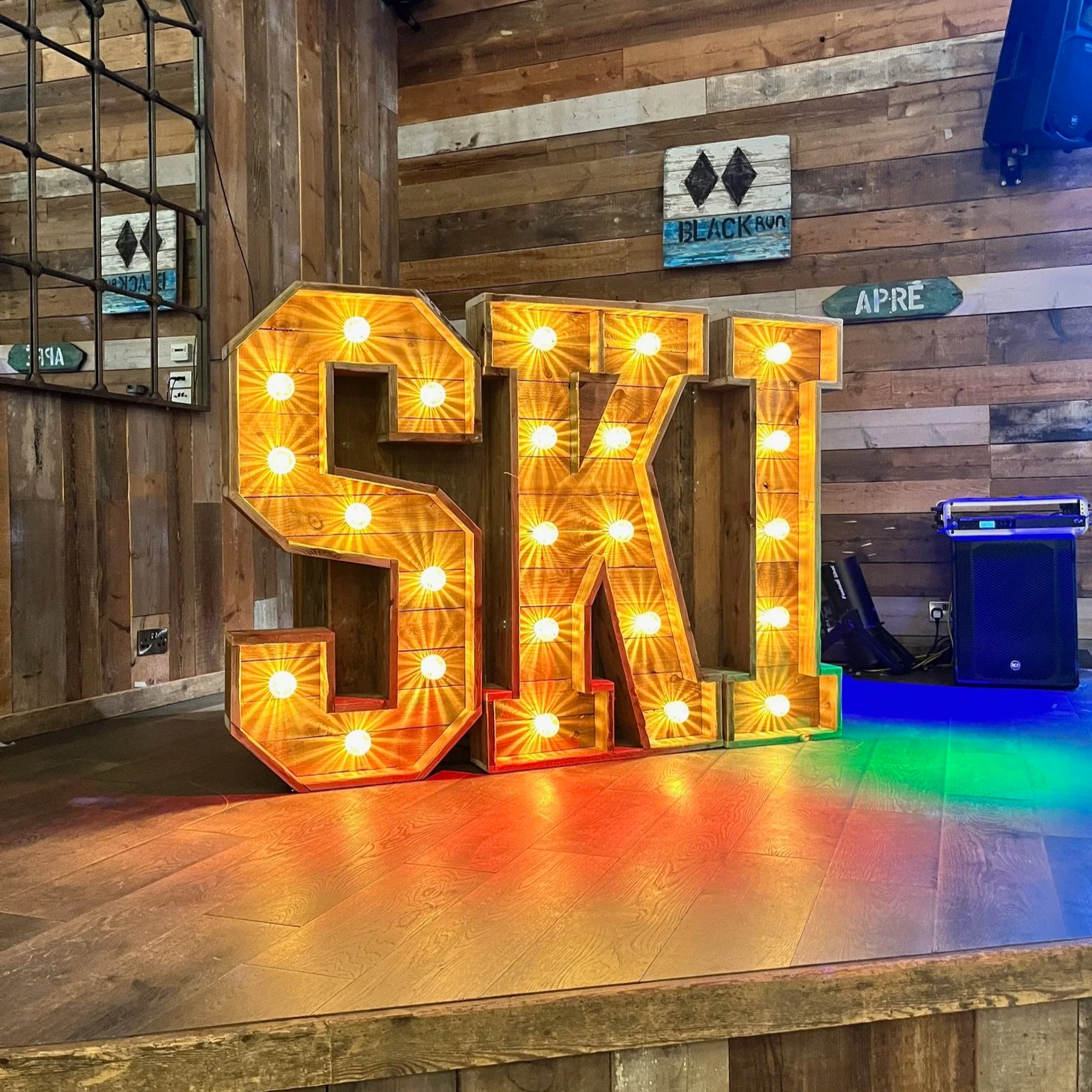 _wharfedale-grange-light-up-letter-hire3.png