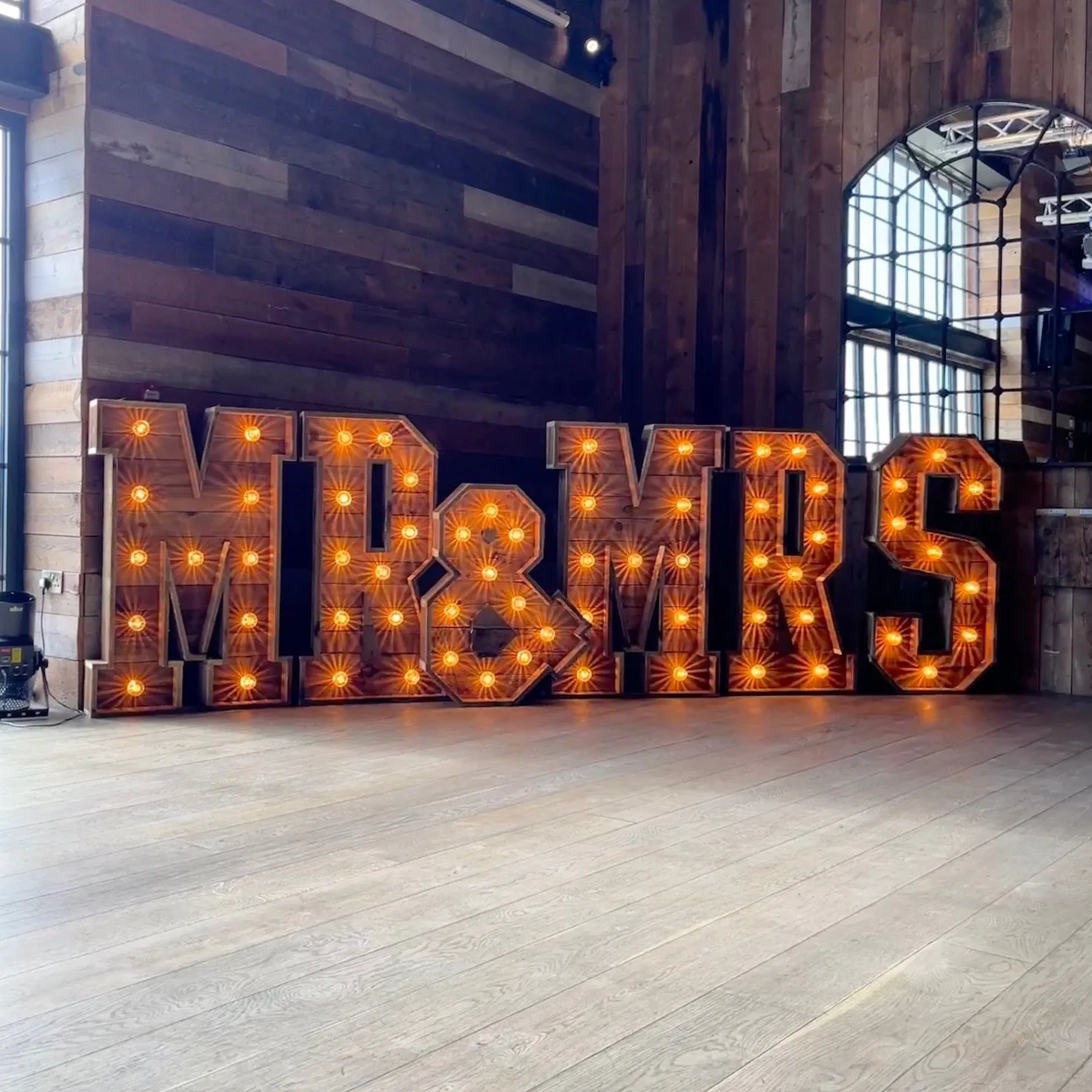_wharfedale-grange-light-up-letter-hire2.png