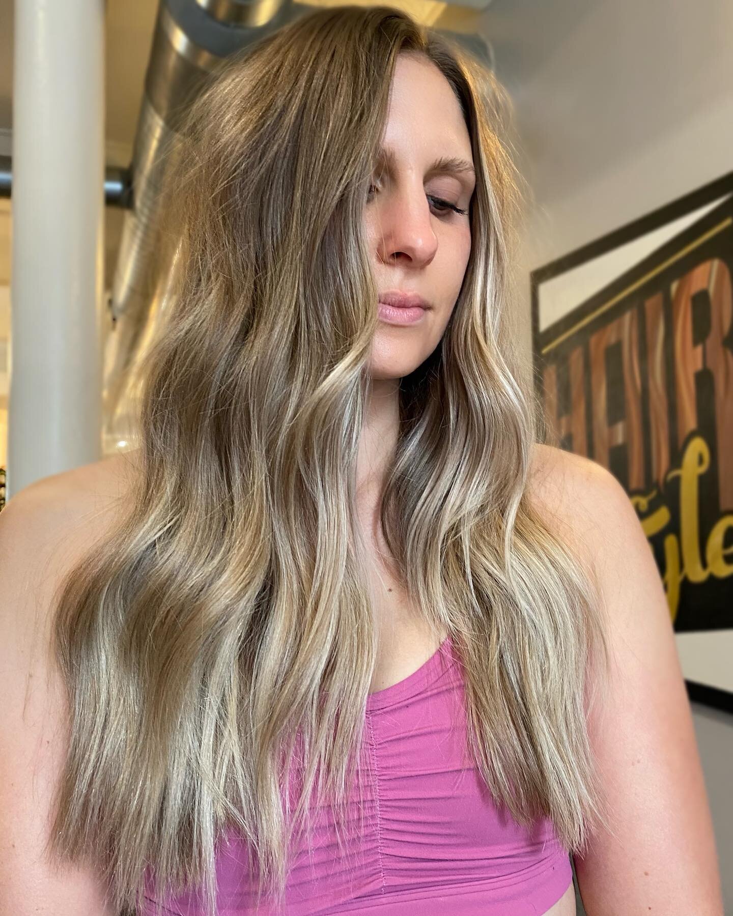 did the fullllll @val.saltstrands on this one ✨

literally dropped my phone and broke it in the middle of the class, so I don&rsquo;t have much documentation BUT &mdash; this weekend I flew out to sweet, sunny San Clemente for the @salt.strands class