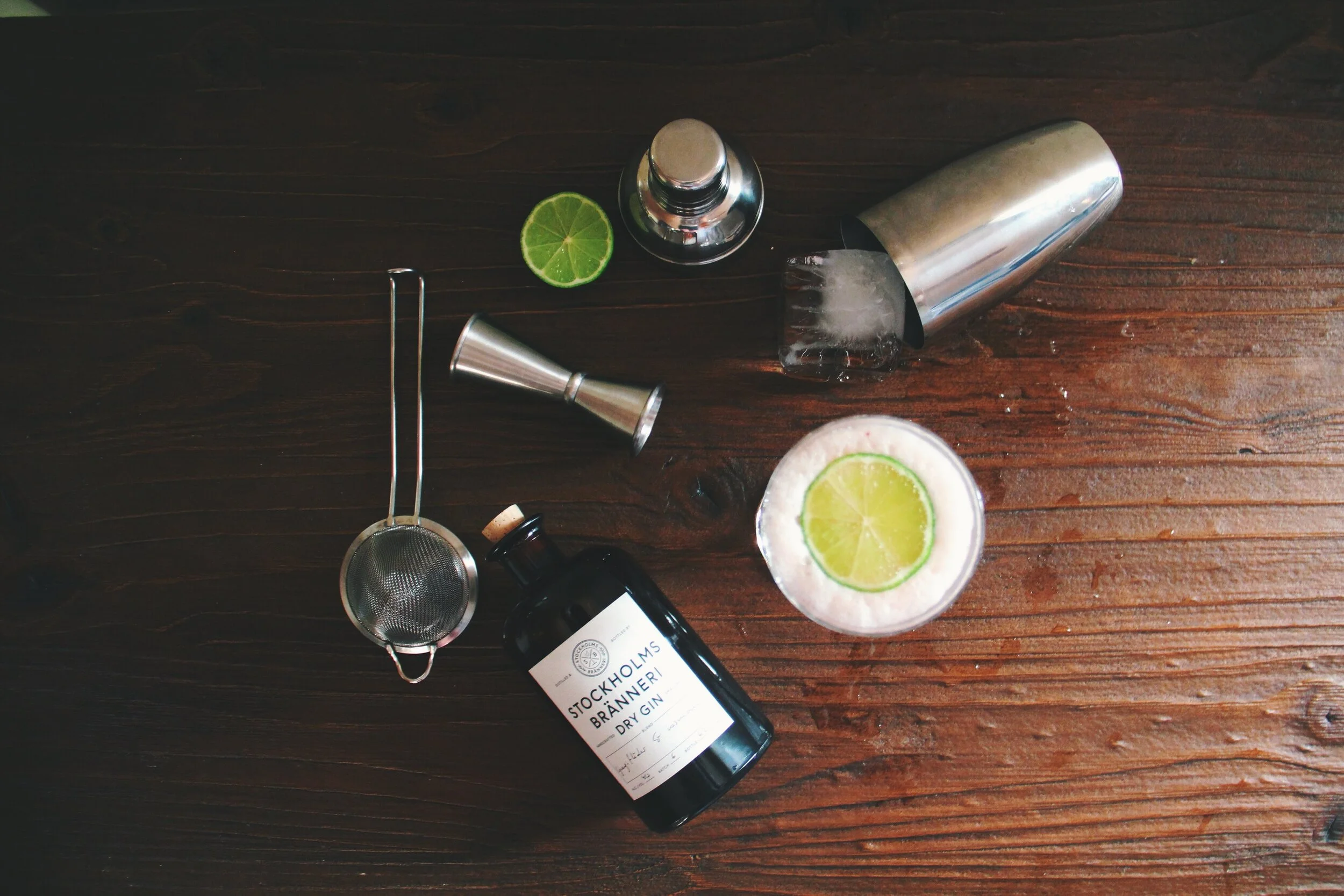 10 Home Bar Essentials