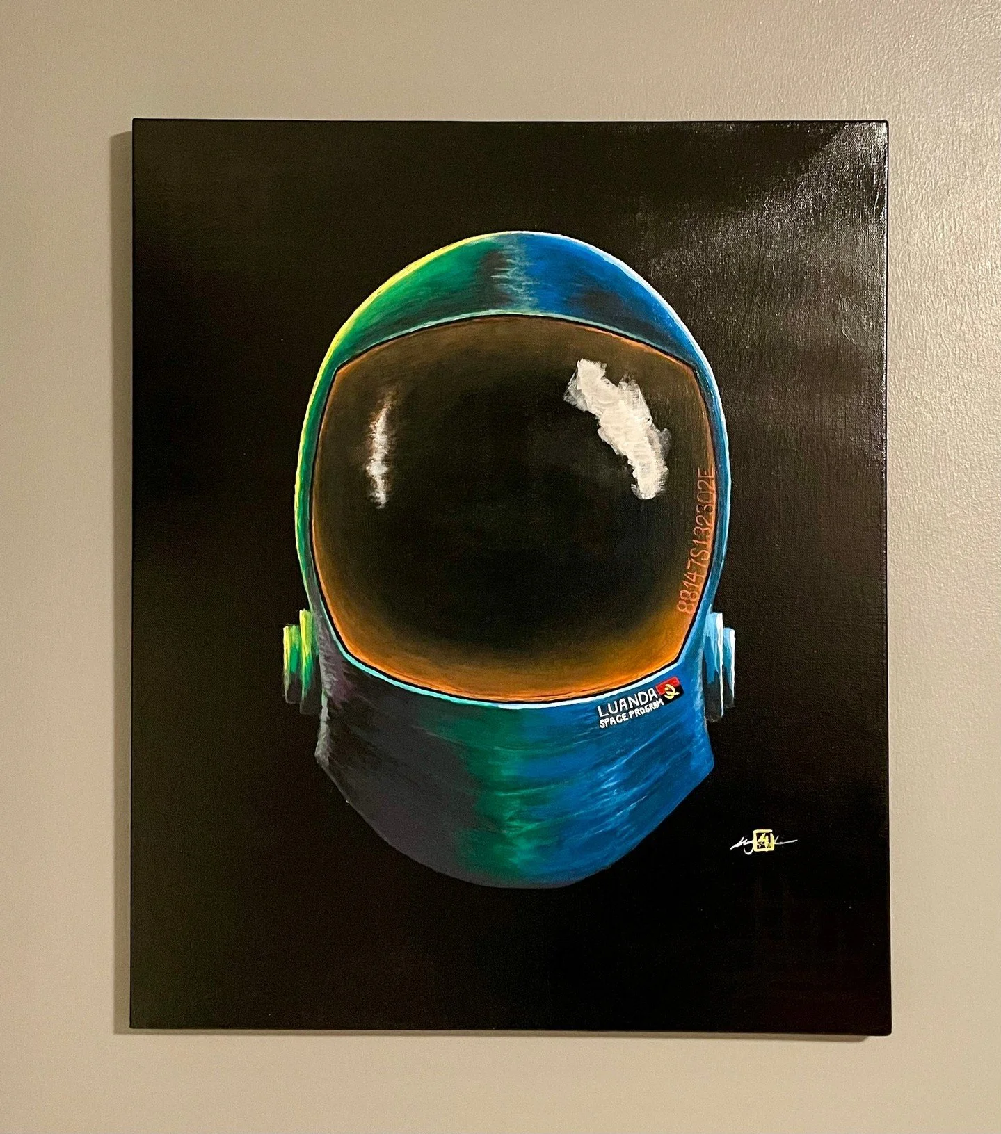 New Art Alert!!!!!
&lsquo;Luanda Space Program&rsquo;, the next art piece in the Alkebulan series by @sterling.hopkins consists of a multi-colored space helmet celebrating the country of Angola while simultaneously highlighting the potential for the 
