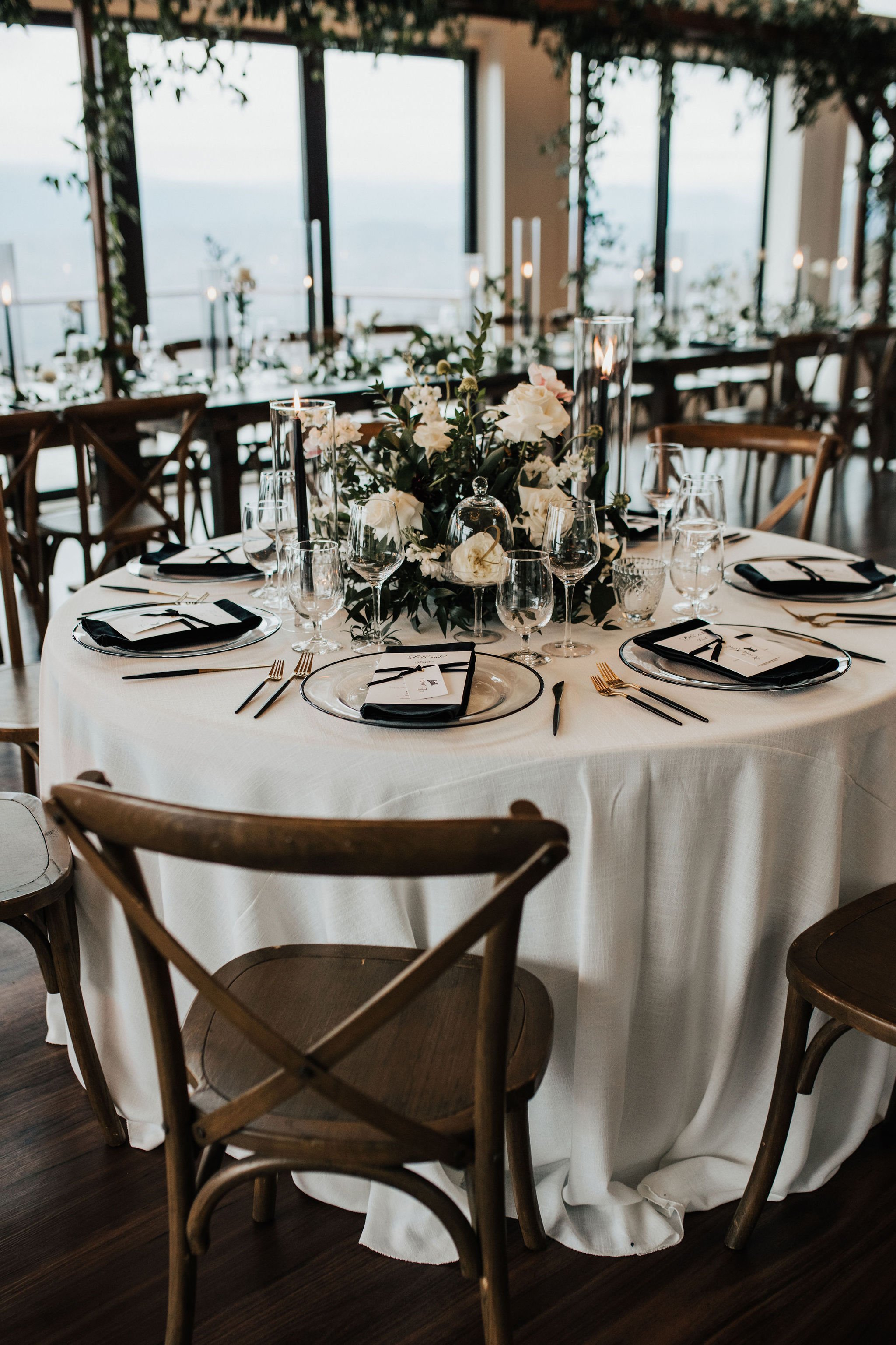 CHLOE + MICHAEL AT THE TRILLIUM
