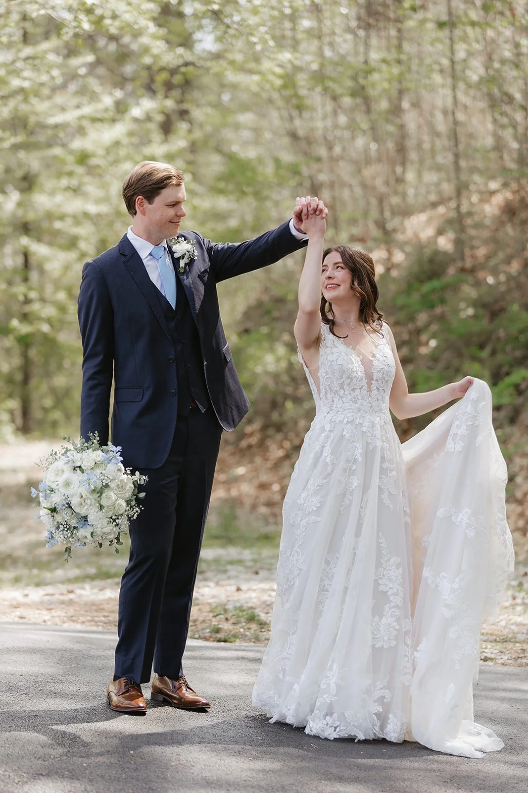 Emily-Dan-Wedding-Sneaks-28.jpg