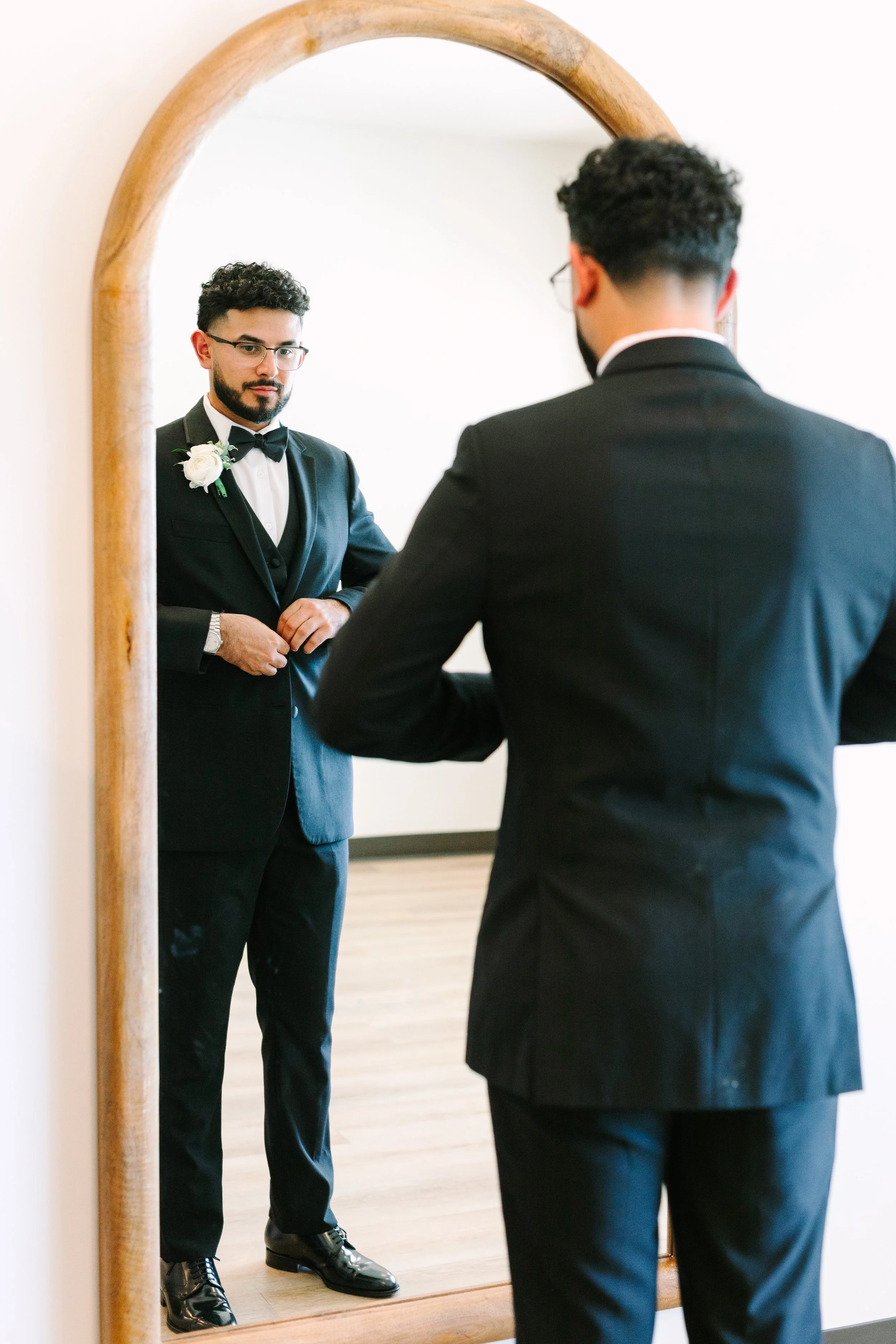 Mr&MrsBarbaRanchoGuejitoVineyardSneakPeeks_SherrWeddings-0019.jpg