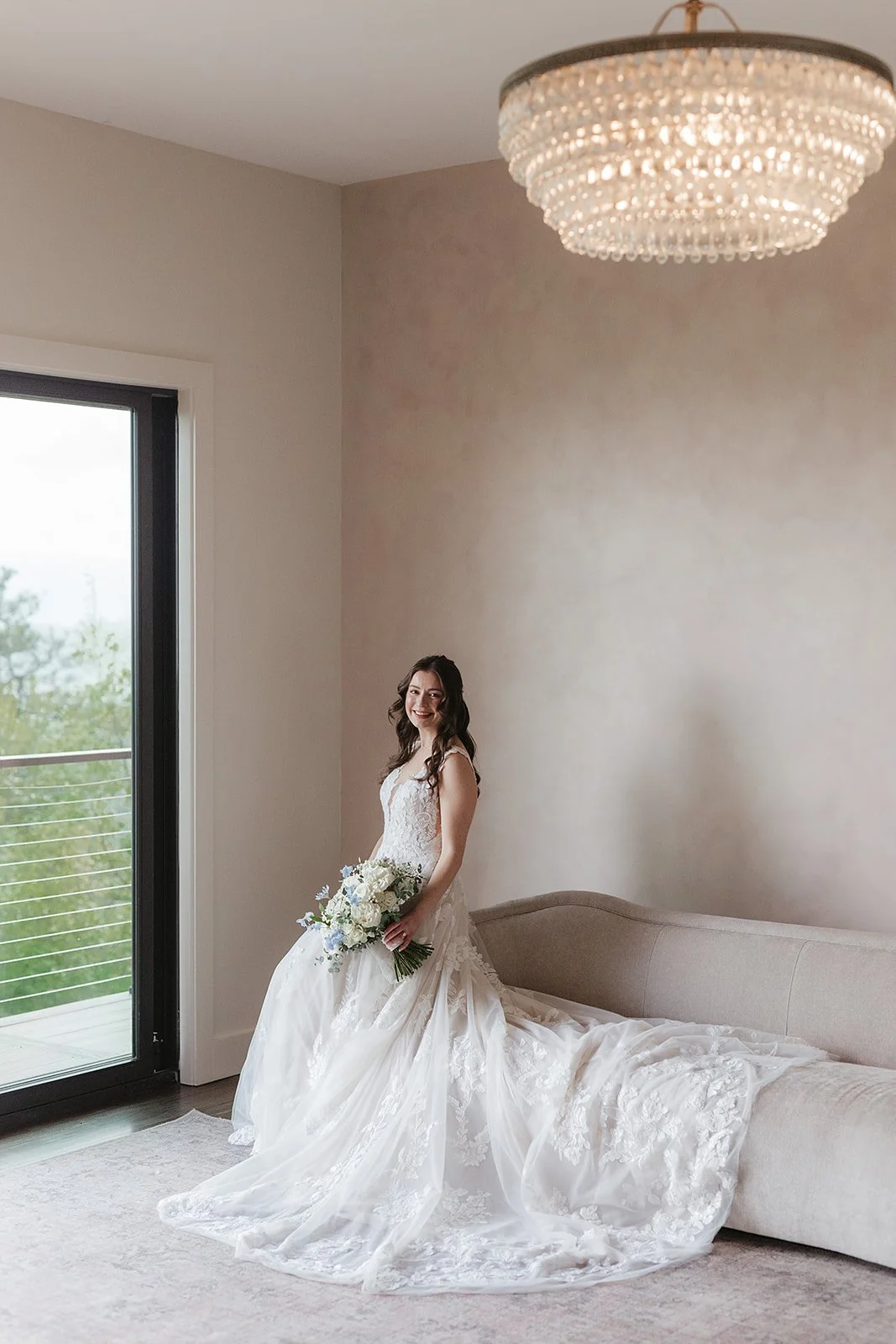 Emily-Dan-Wedding-Sneaks-14.jpg