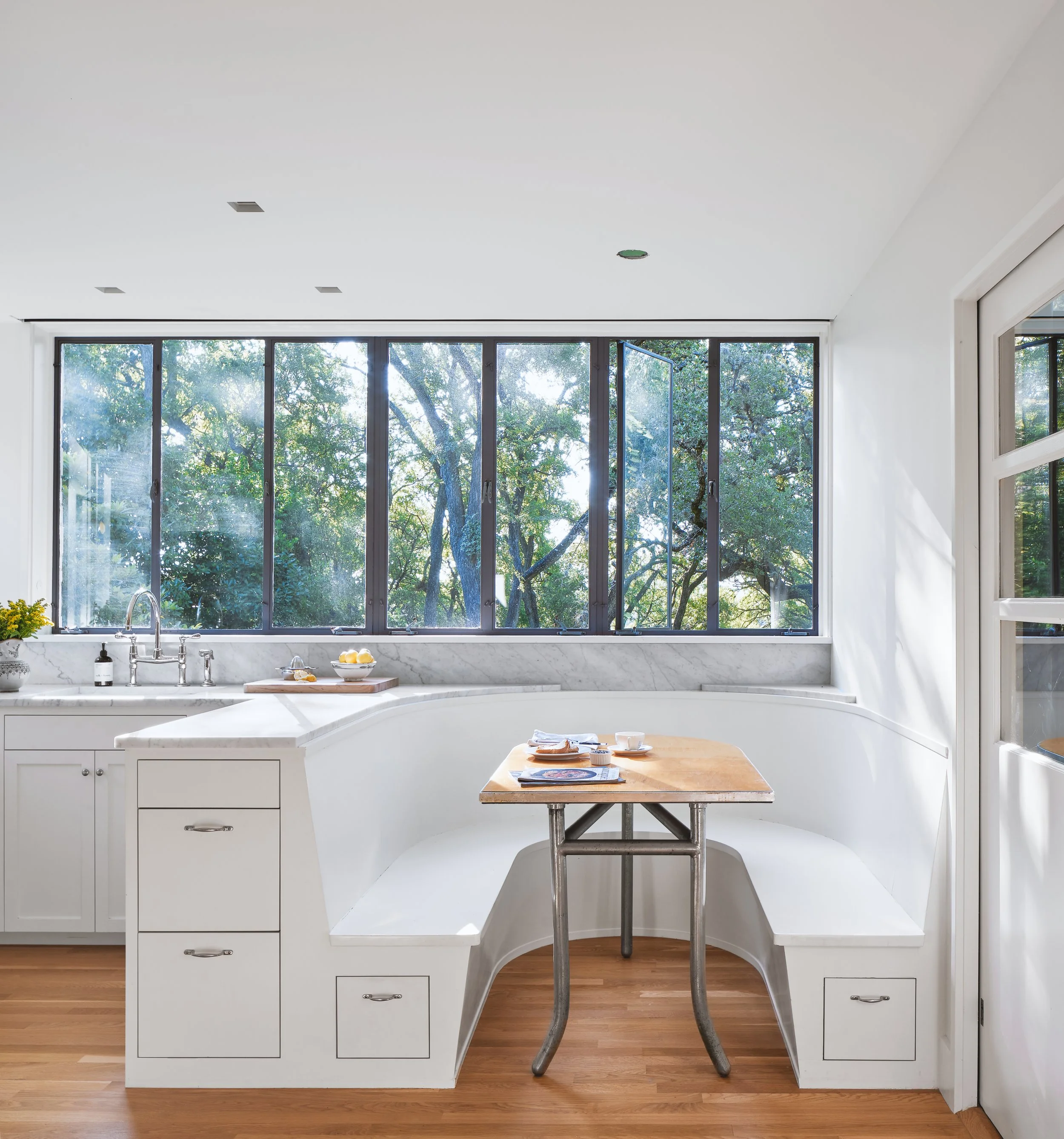 Photograph by Leonid Furmansky for Tribeza Magazine