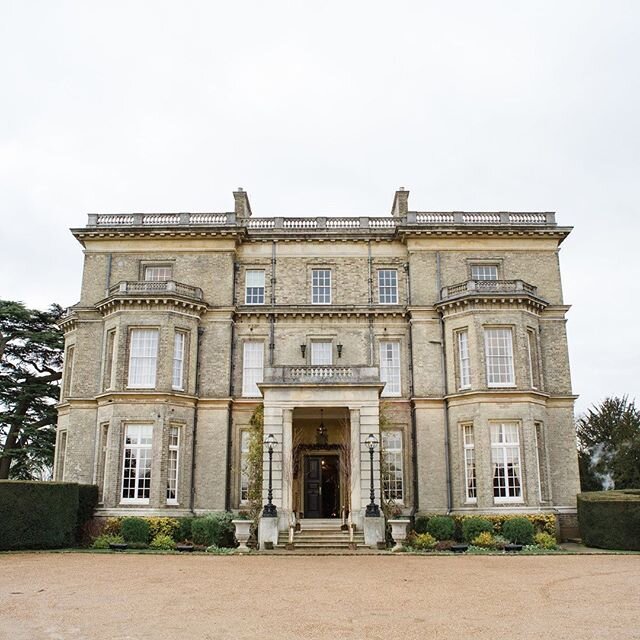 H E D S O R  H O U S E | One of my favourite venues beautifully captured by @lucy_davenport for the wedding of Victoria + Oliver ⠀⠀⠀⠀⠀⠀⠀⠀⠀
Hopefully we&rsquo;ll be back at these stunning venues soon. If you&rsquo;d like to start dreaming or planning 