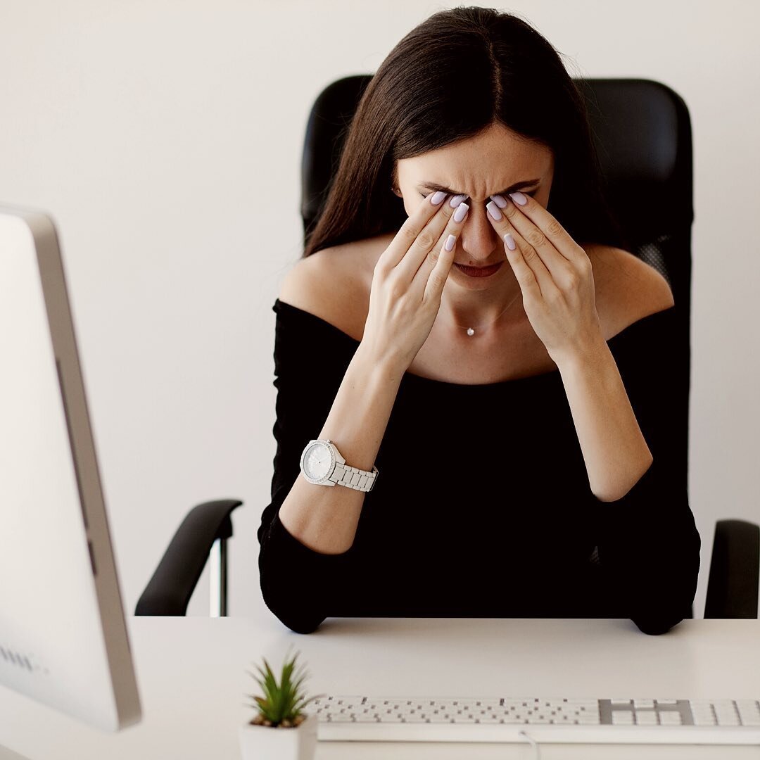 Is it Digital Eyestrain or Dry Eye??

[PART TWO] So what can you do???

1. Have Good Digital Habits:
2. Limit screen time where you can
3. Use the 20-20-20 Rule - every 20 minutes, focus on an object 20 feet in the distance for 20 seconds. 
4. Try an
