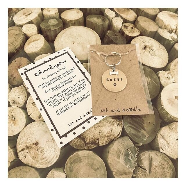 Happy Tuesday! 🐾 Don&rsquo;t forget to enter our giveaway on our page to be in with a chance of winning one of these brass ID tags and some other lovely prizes! ⠀⁣
⠀⁣
📸 @doristhegoldenlab