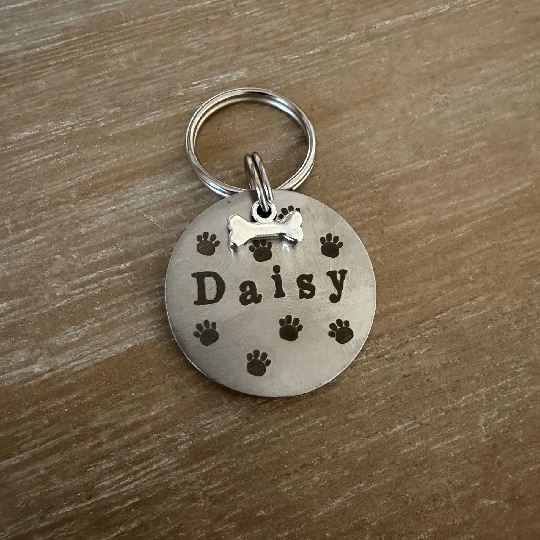 Stainless Paw Pattern Tag