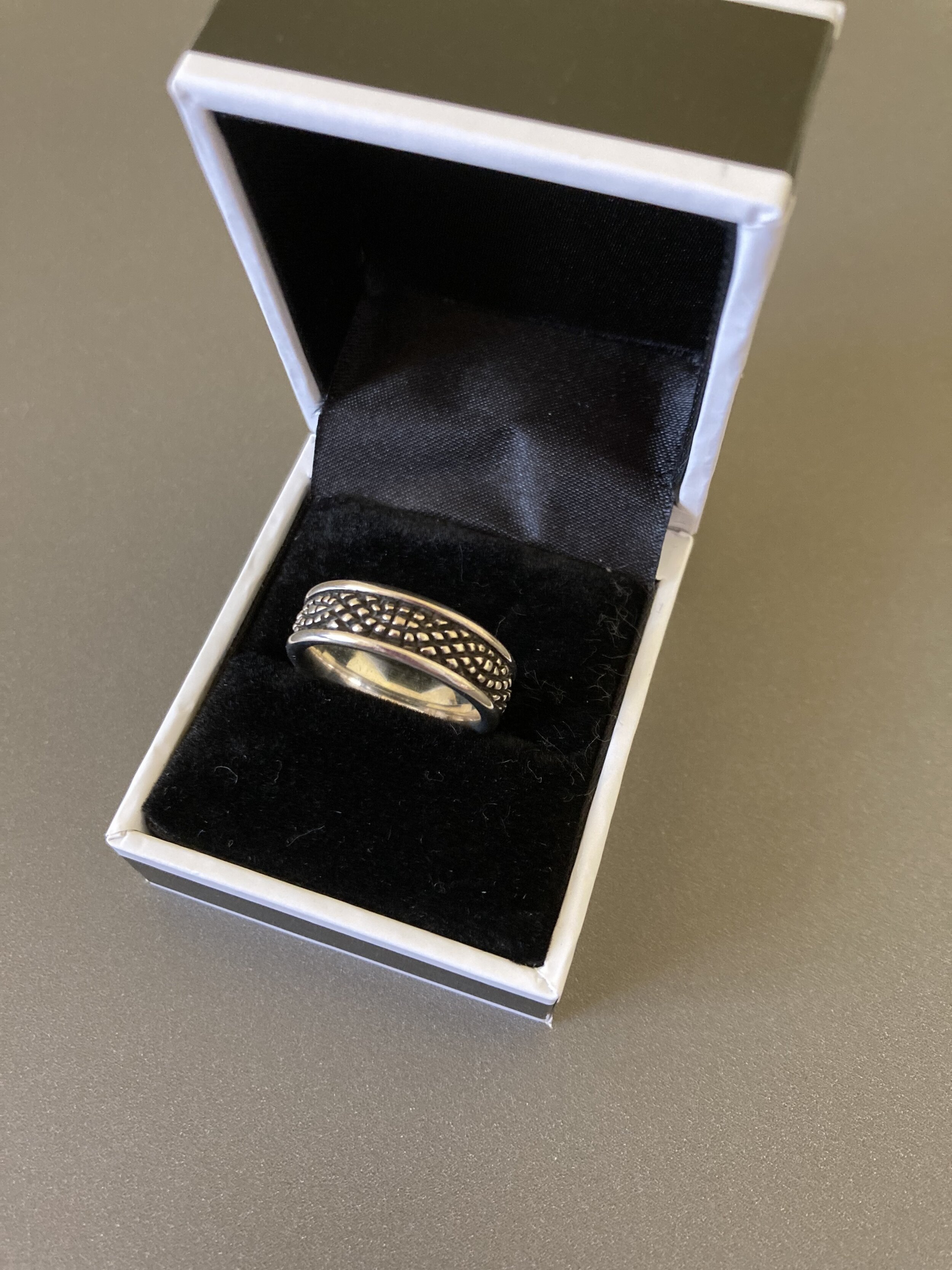 GJ ring Lene 0.jpg