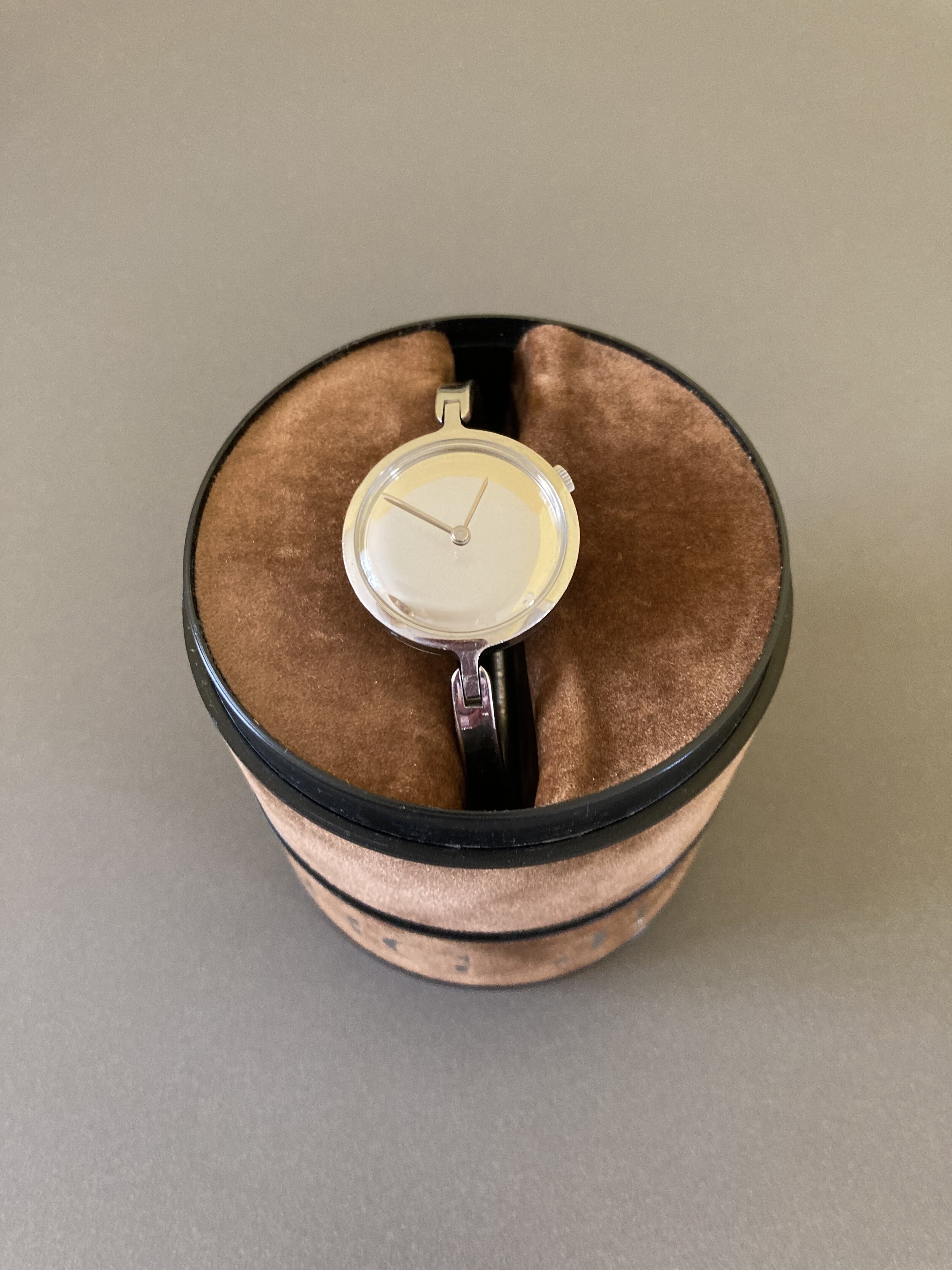 GJ bangle watch 0.jpg