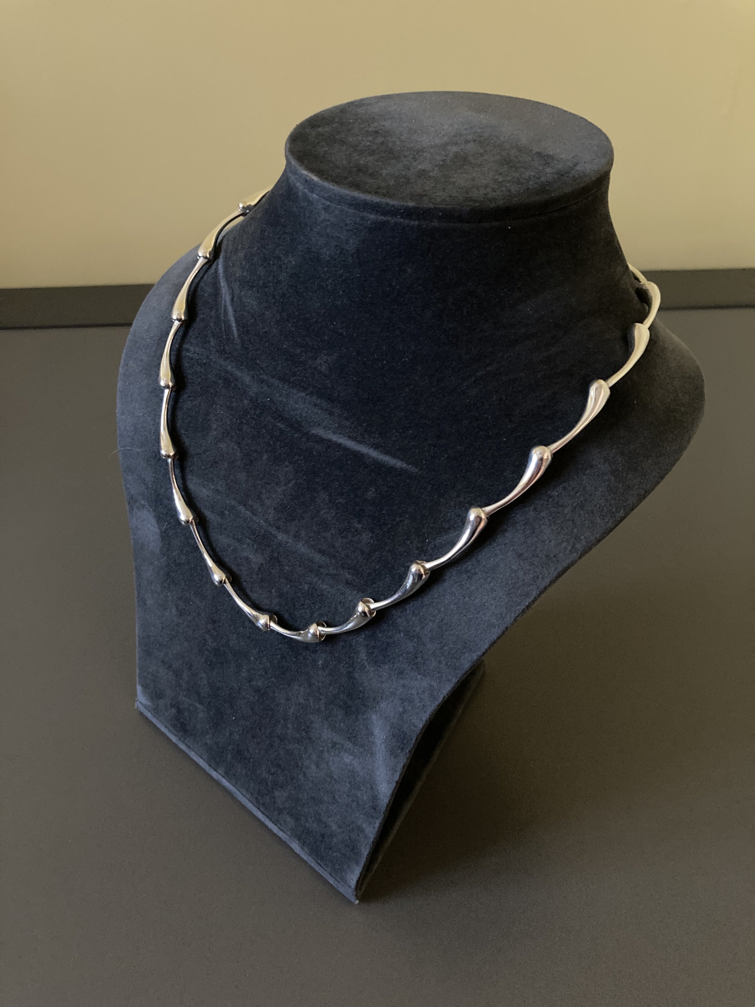 RS necklace bone 4.jpg