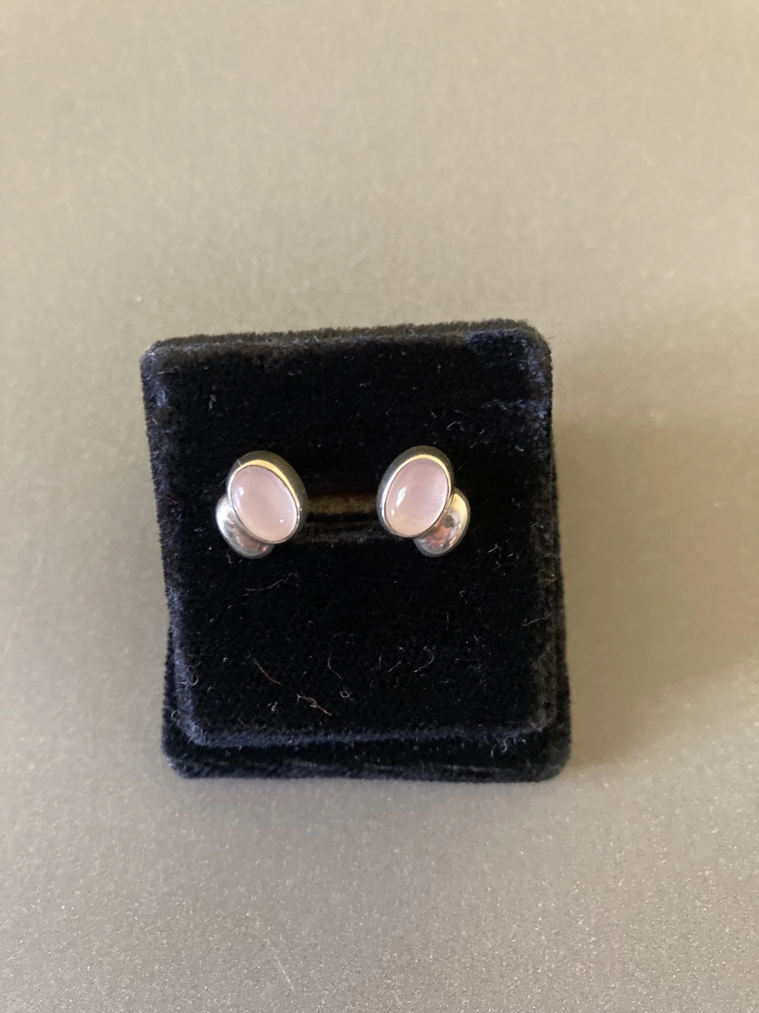 RO earrings 4.jpeg