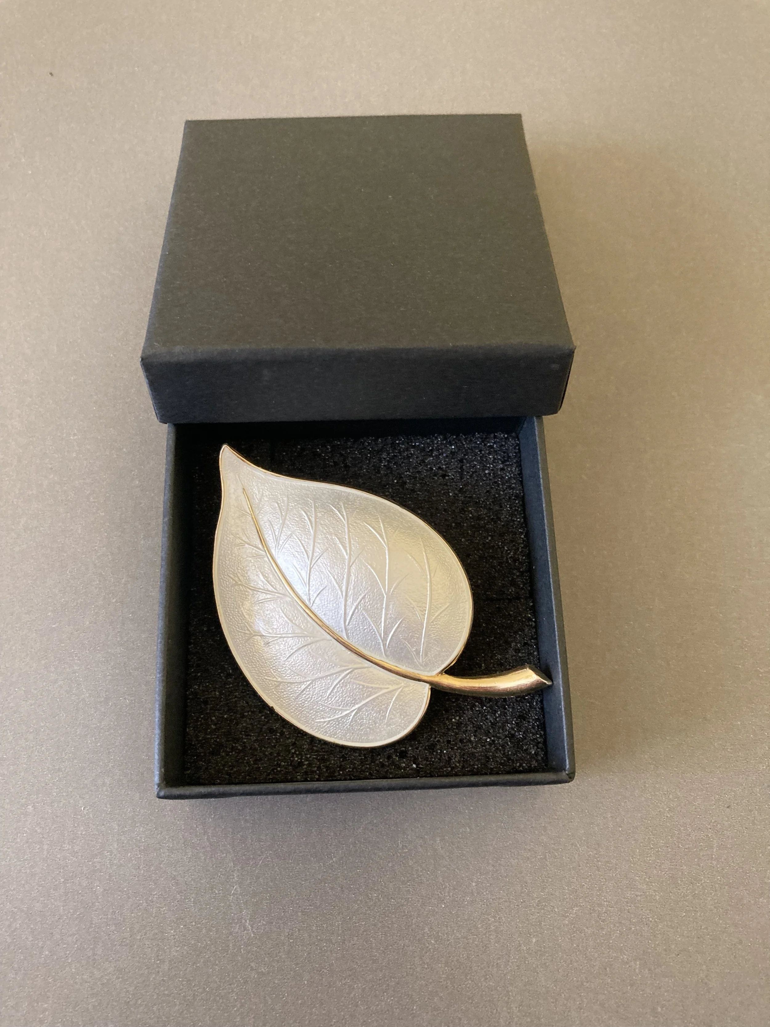 Aksel holmsen brooch 6.jpeg