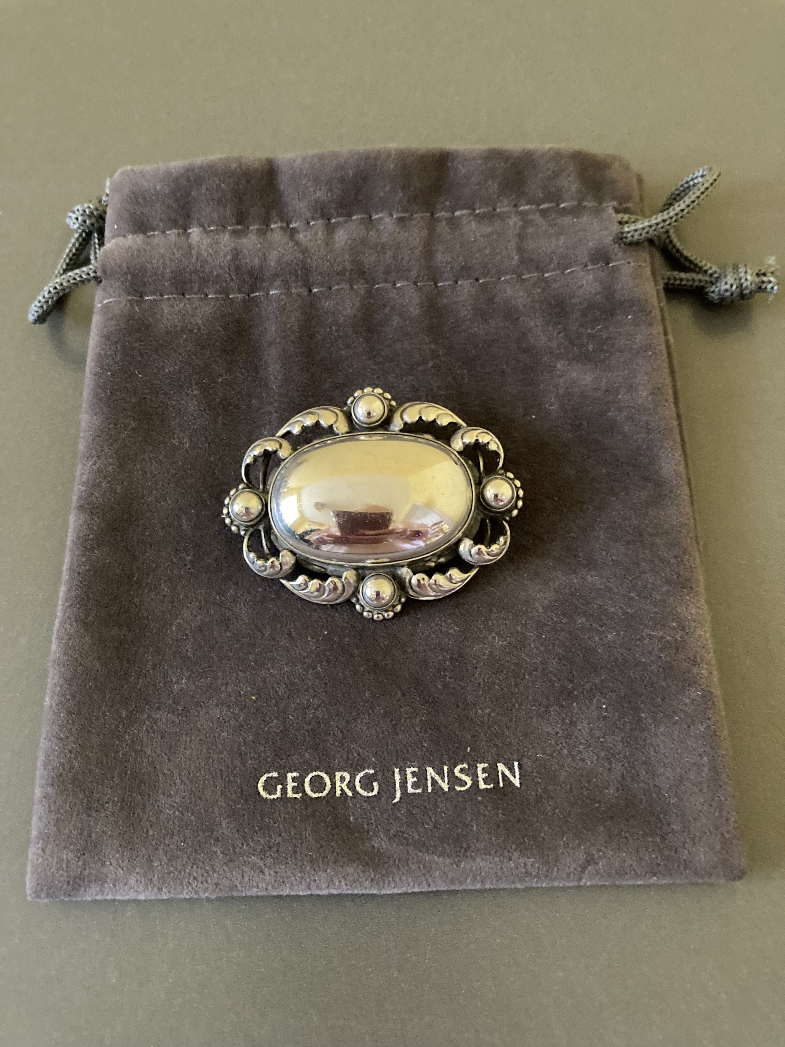 GJ brooch. no 158 4.jpeg