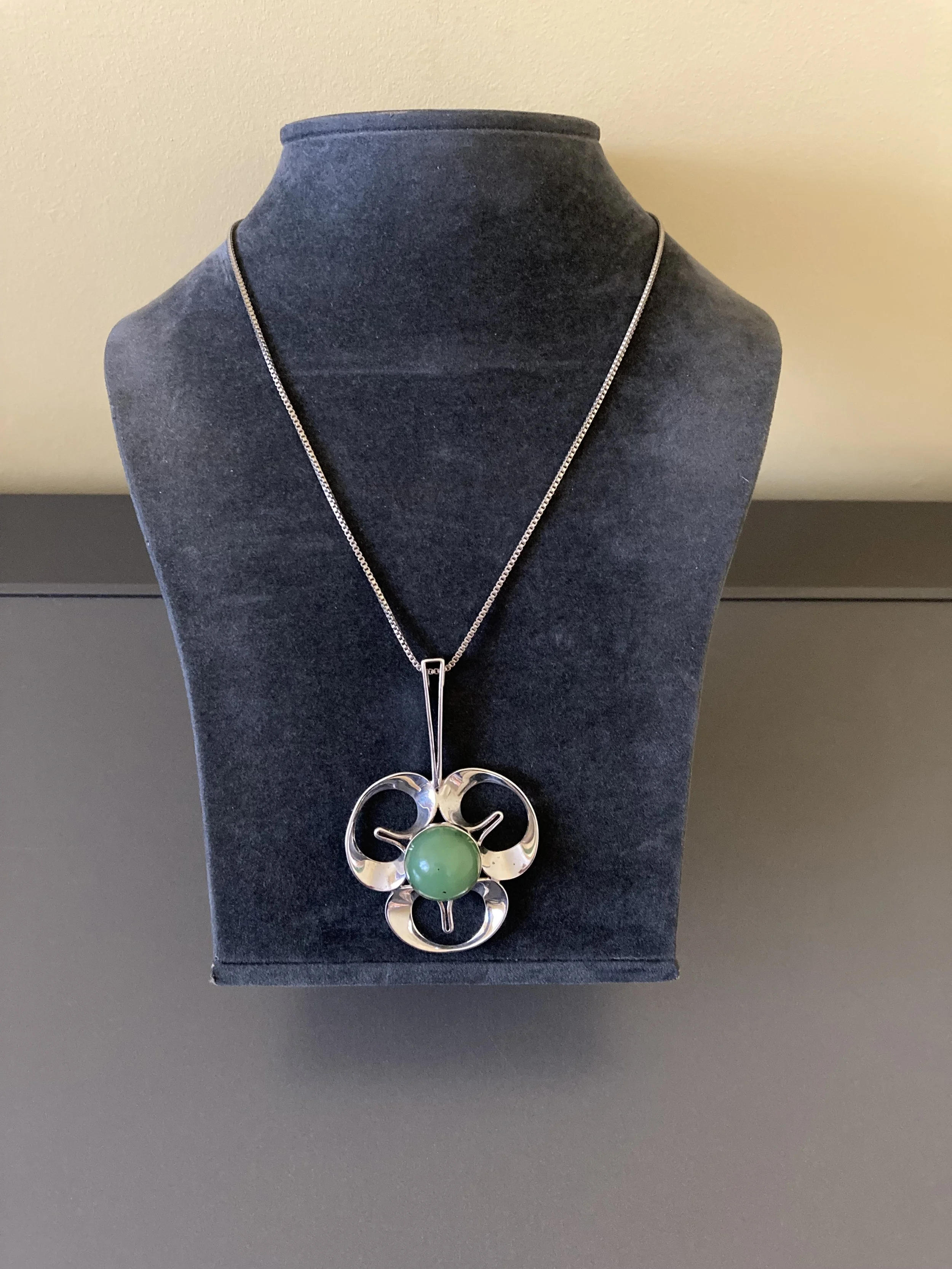 Alton pendant 3.jpeg