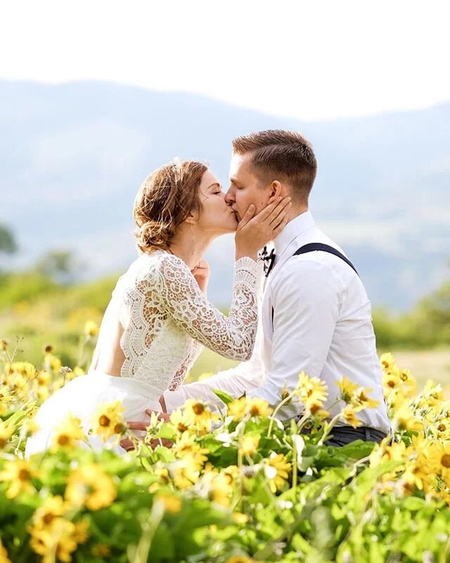 Such fond memories from this engagement shoot a year ago
.
.
.
.
.
.
.
.
.
.
#weddingdress#weddingphotography#engagementphotos#engagementphotoshoot#dcweddingphotographer#portlandweddingphotographer#seattleweddingphotographer