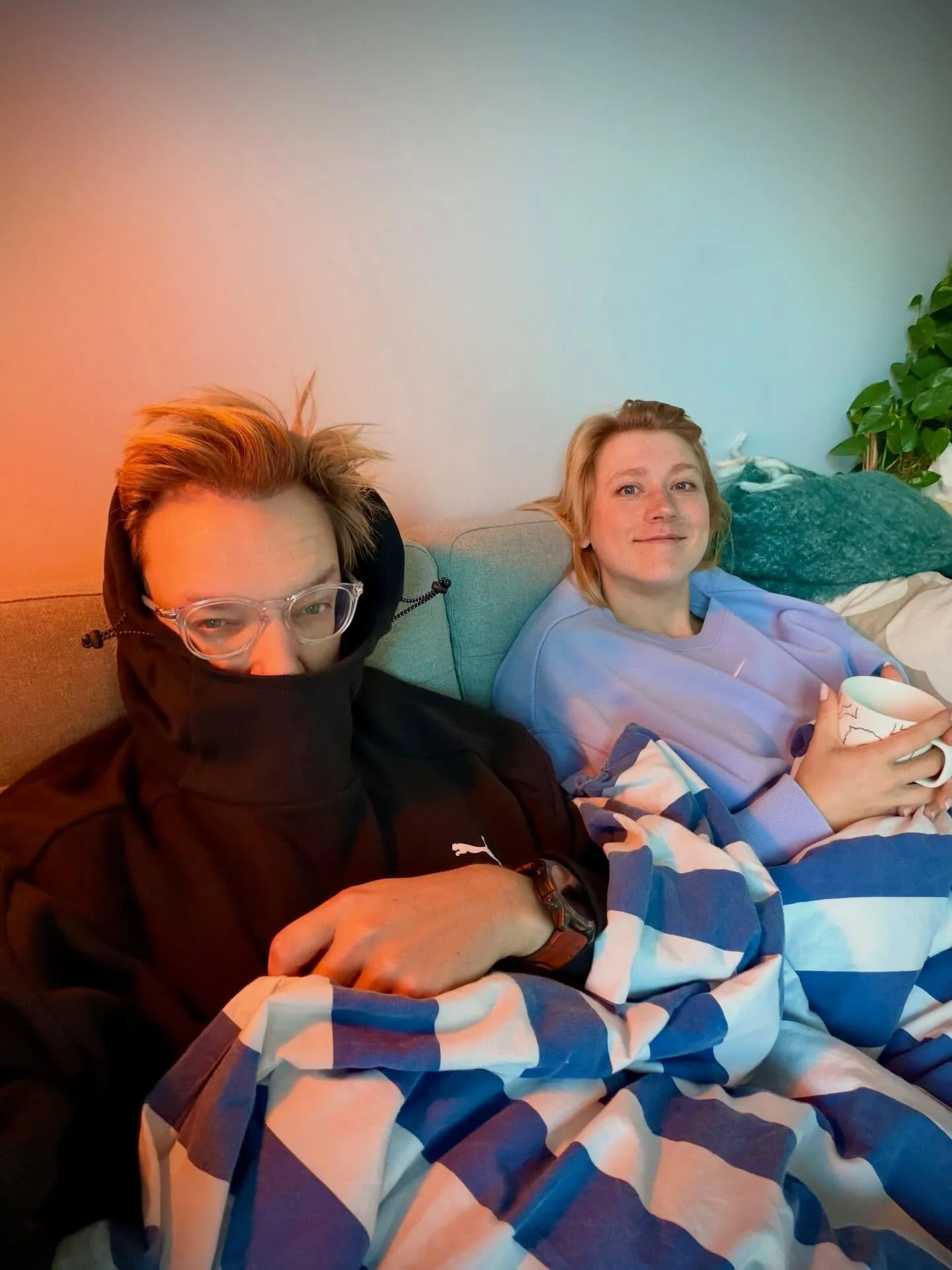 Vuoden aikana minne tahansa @mirvama kanssa matkustettu, yritetty ottaa yhteinen kuva. Matkoja tullut vuoteen yli 50 - t&auml;ss&auml; vajaa puolet. Minne tahansa tulevaisuudessa menn&auml;&auml;n niin menn&auml;&auml;n yhdess&auml;.