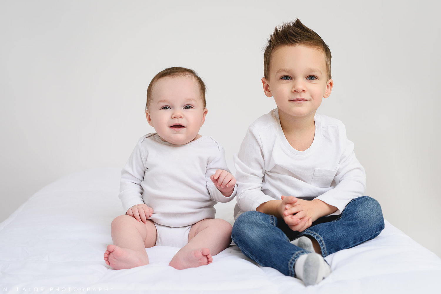 nlalor-photography-2017-01-15-two-boys-greenwich-connecticut-family-13.jpg