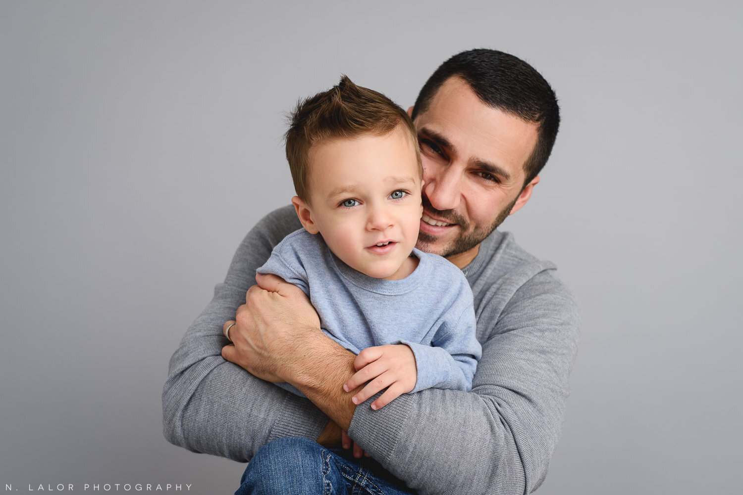 nlalor-photography-2017-01-15-two-boys-greenwich-connecticut-family-15.jpg