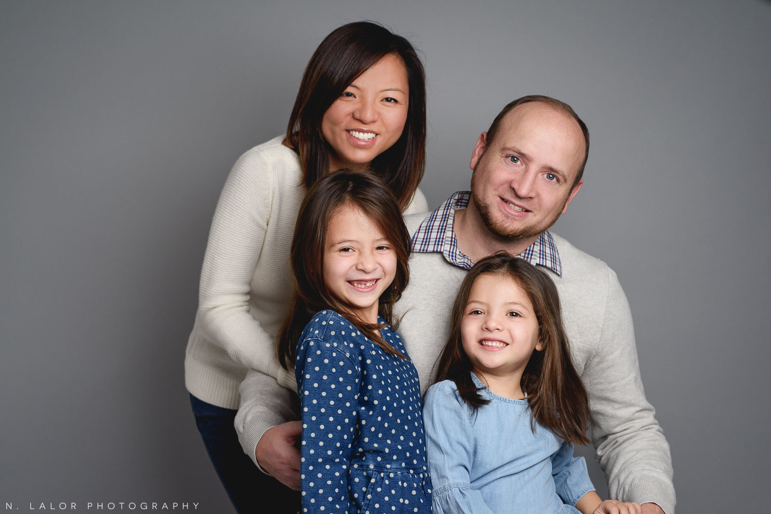 nlalor-photography-2016-12-13-studio-family-two-girls-greenwich-connecticut-12.jpg