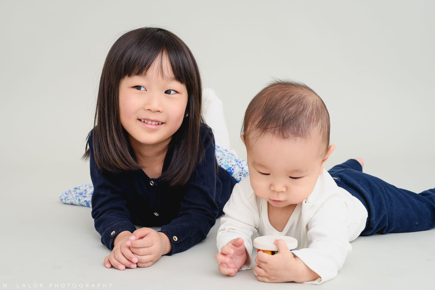 nlalor-photography-2016-11-06-studio-family-session-26.jpg