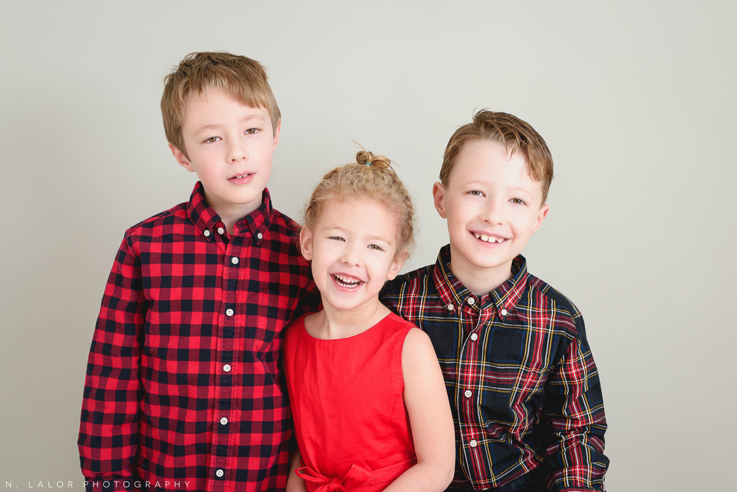 nlalor-photography-2016-11-27-three-kids-studio-portraits-greenwich-7.jpg