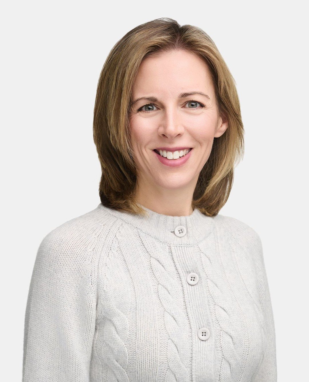 We have all been there. You are scrolling through LinkedIn and see a profile photo that is clearly a cropped shot from a wedding or a blurry vacation selfie. 🏝️⁠
⁠
You probably look great in those moments, but they don't exactly tell the story of th