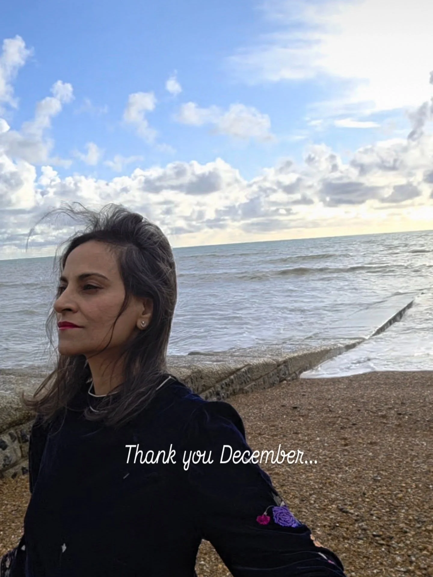 Life journeys of December...

Gratitude to a thing called life! Nature bringing us glimpses of colour and light. 

The human spirit, love and family. Snuggles and treats from Parisian macaroons to homemade ayurvedic elixirs.

Appreciation, faith and 