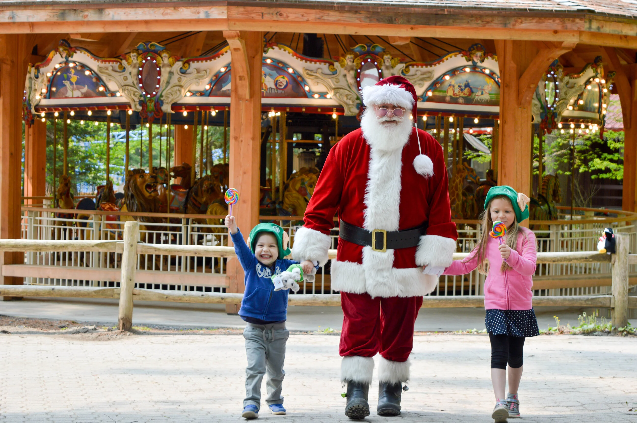 1. Santa _ kids.jpg