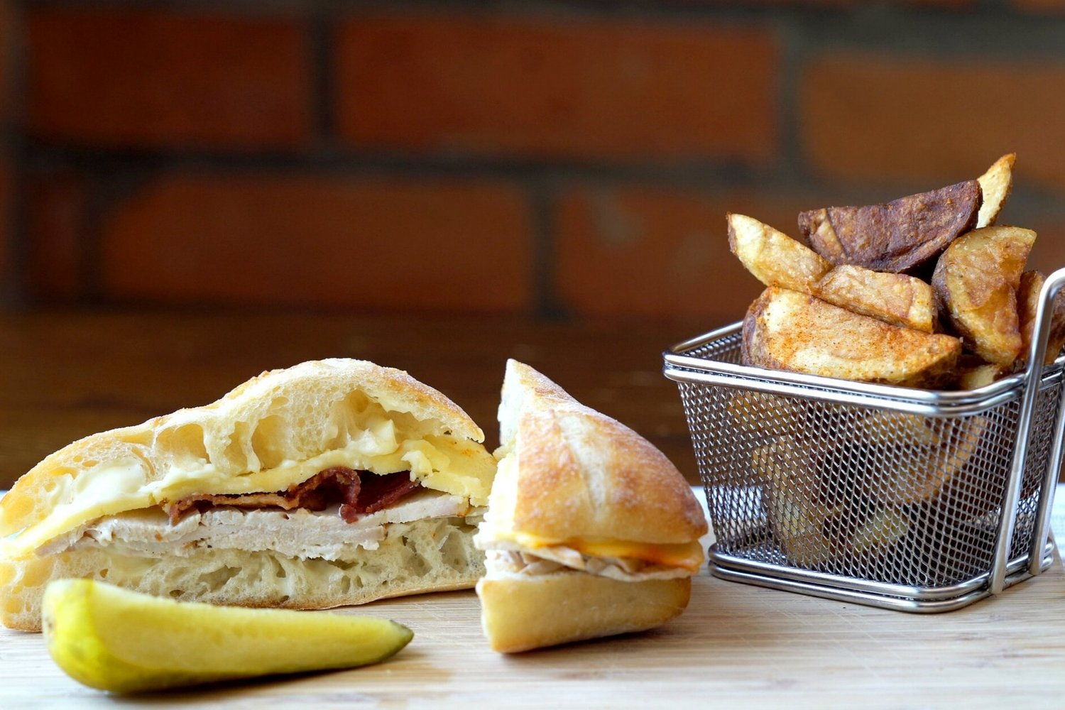 Bracebridge Restaurants — Visit THE BRIDGE