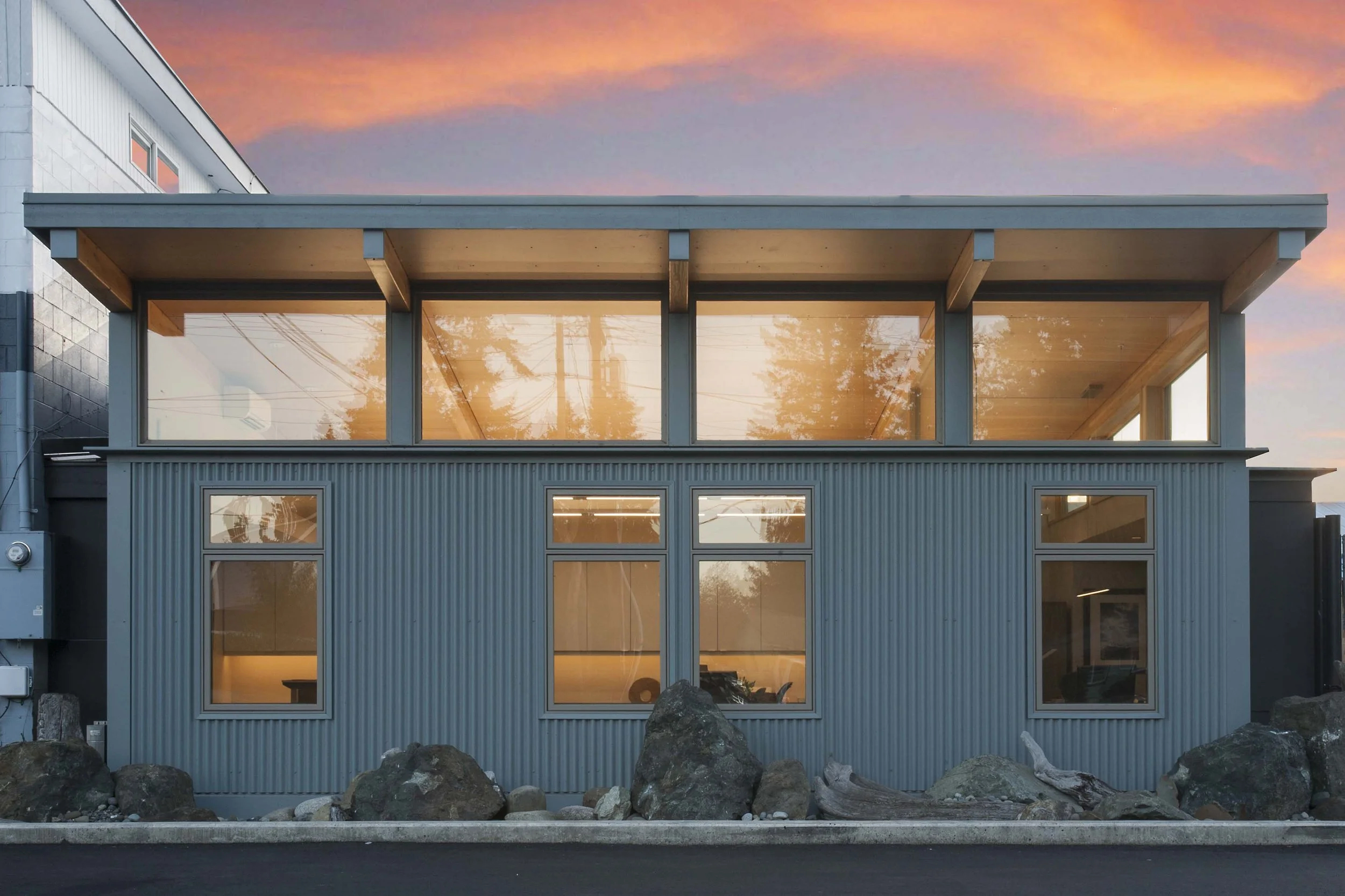 STL091718_1082rt STL Edit.jpg