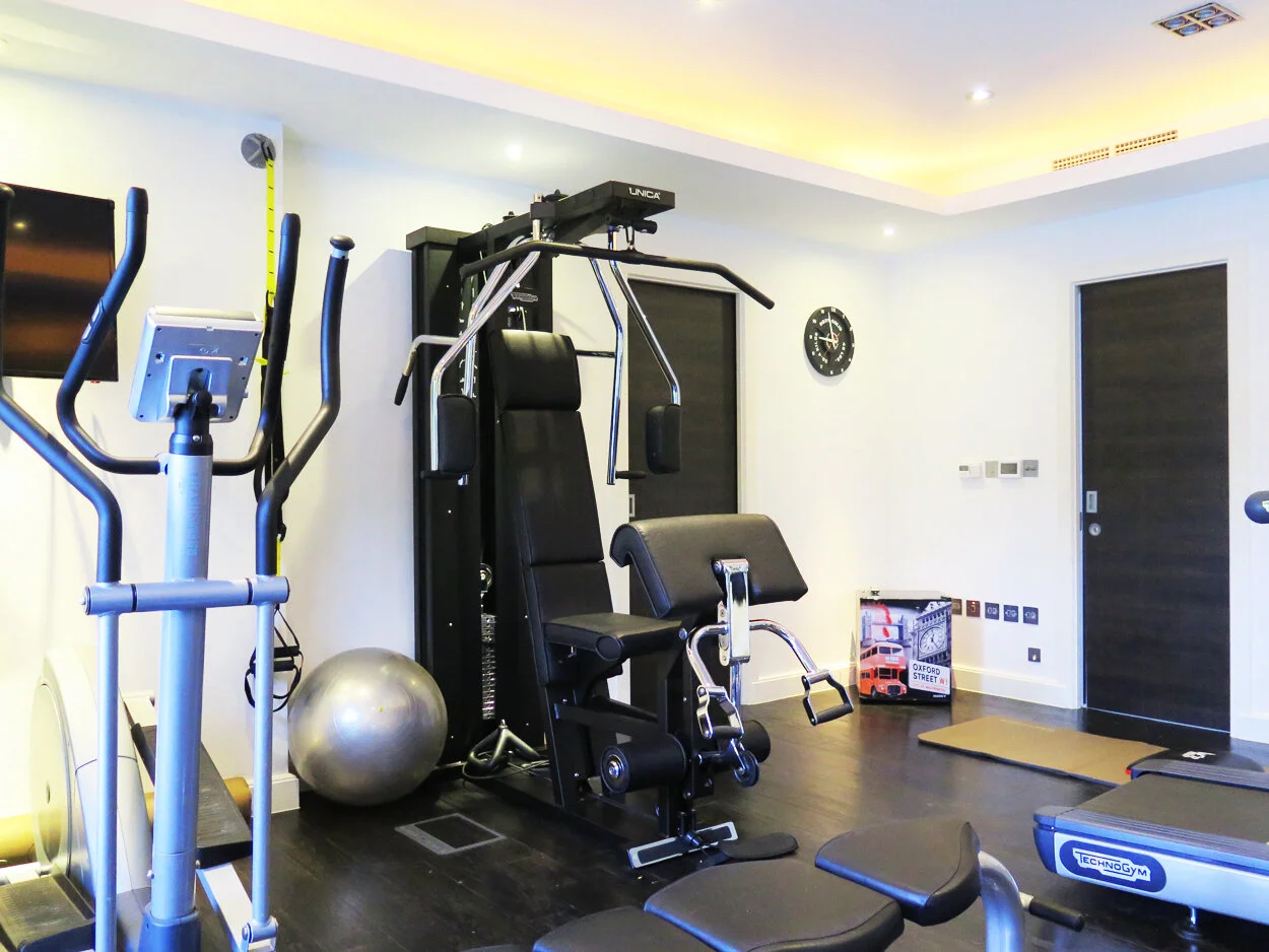 Let me design and build you a gym in your home, tailored to suit your needs.What’s included in the service:I will visit you at home and discuss the type of exercise you enjoy and what you are hoping to achieve.I’ll run through the equipment on the m…