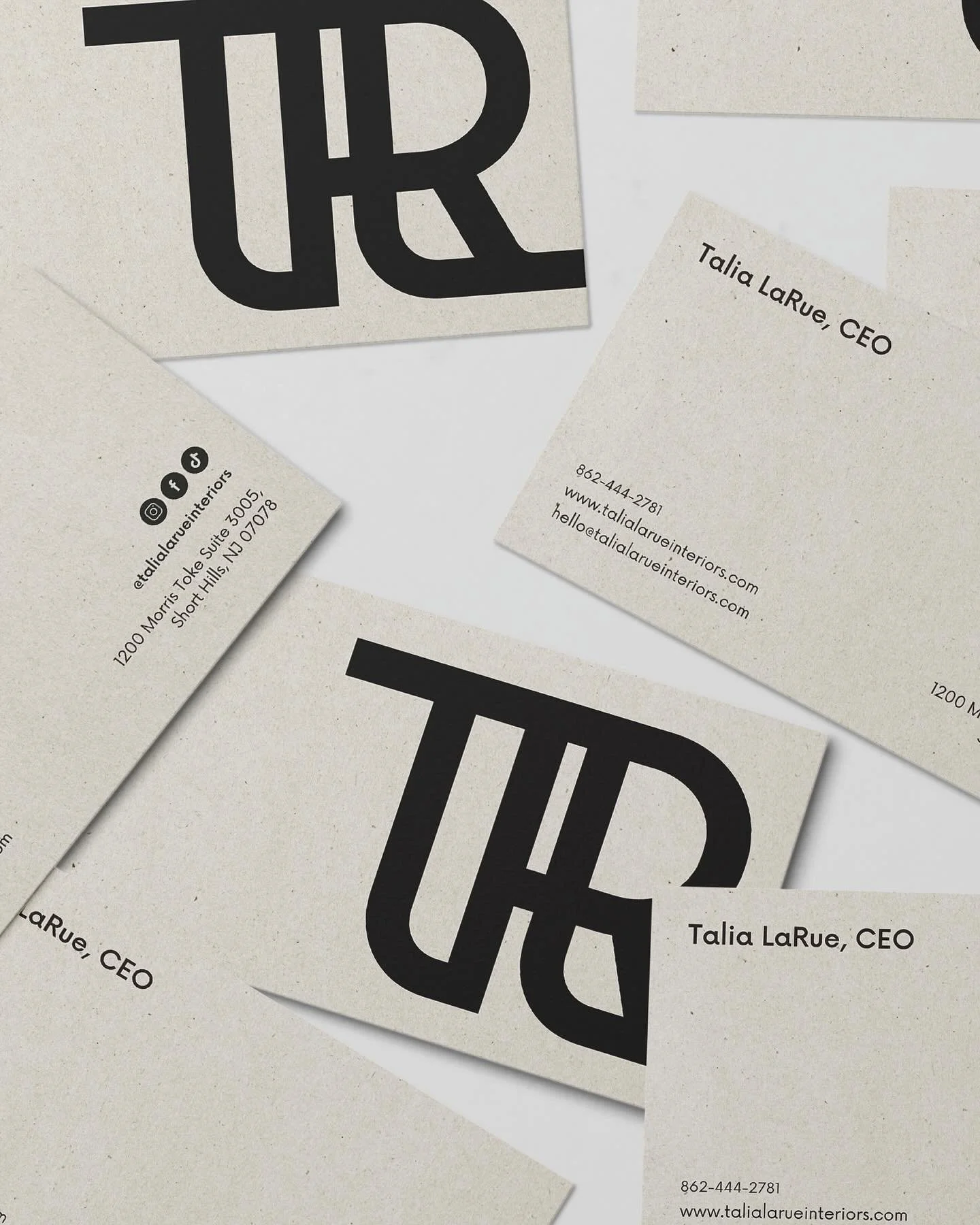Sneak peak of the branding I&rsquo;ve been working on for an interior design company&hellip;.Stay tuned! ✦
.
.
.
#interiordesignbranding #brandidentity