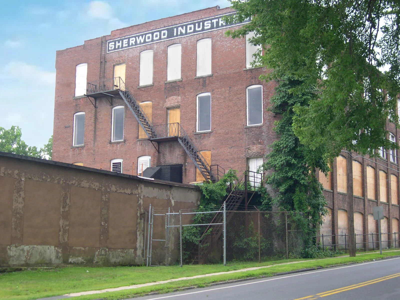 Lofts at Sherwood Falls 