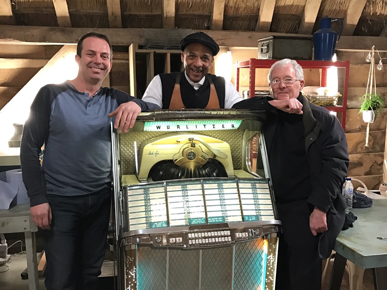 About — JUKEBOXCLEVER